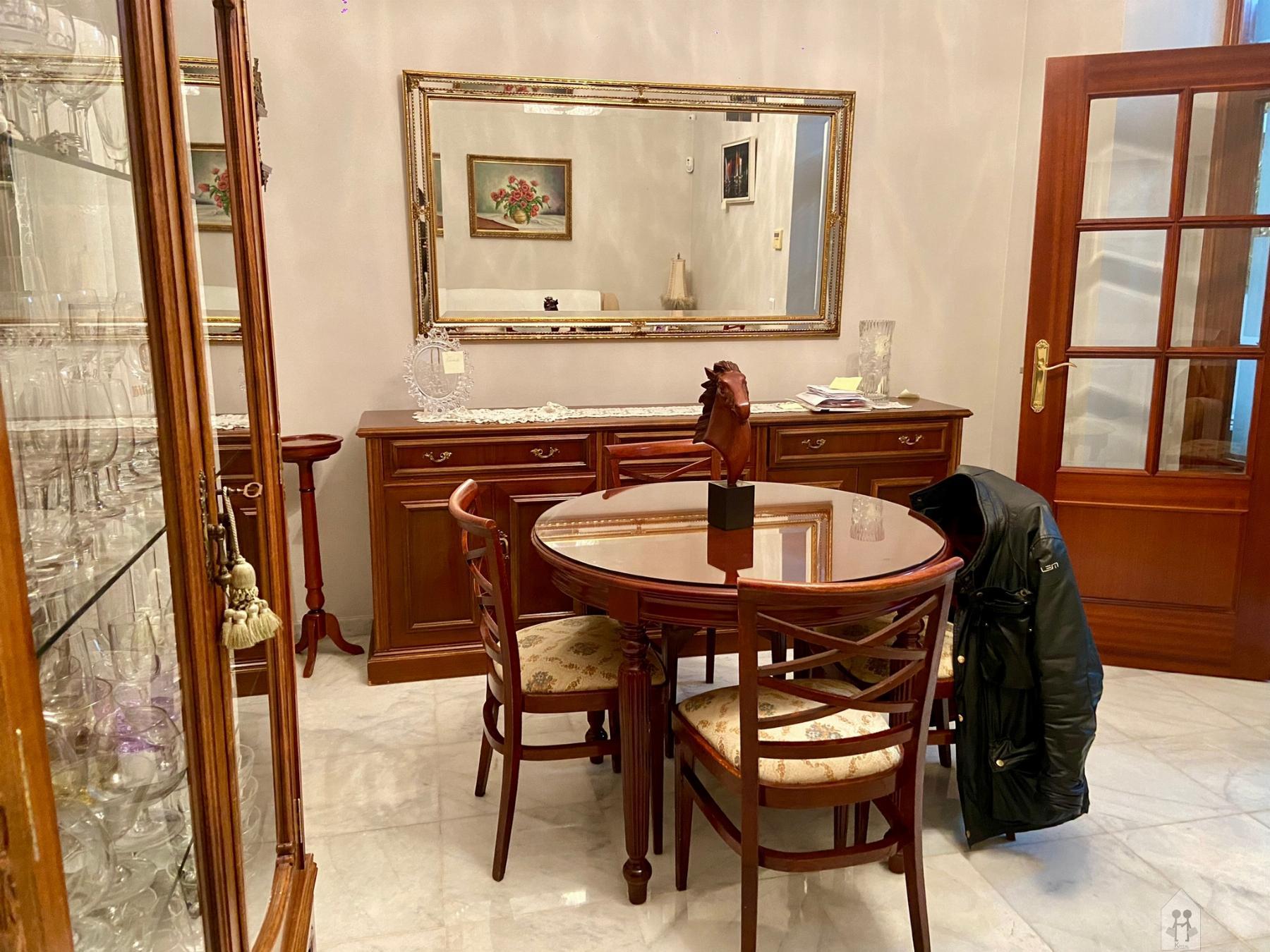 For sale of flat in Sevilla