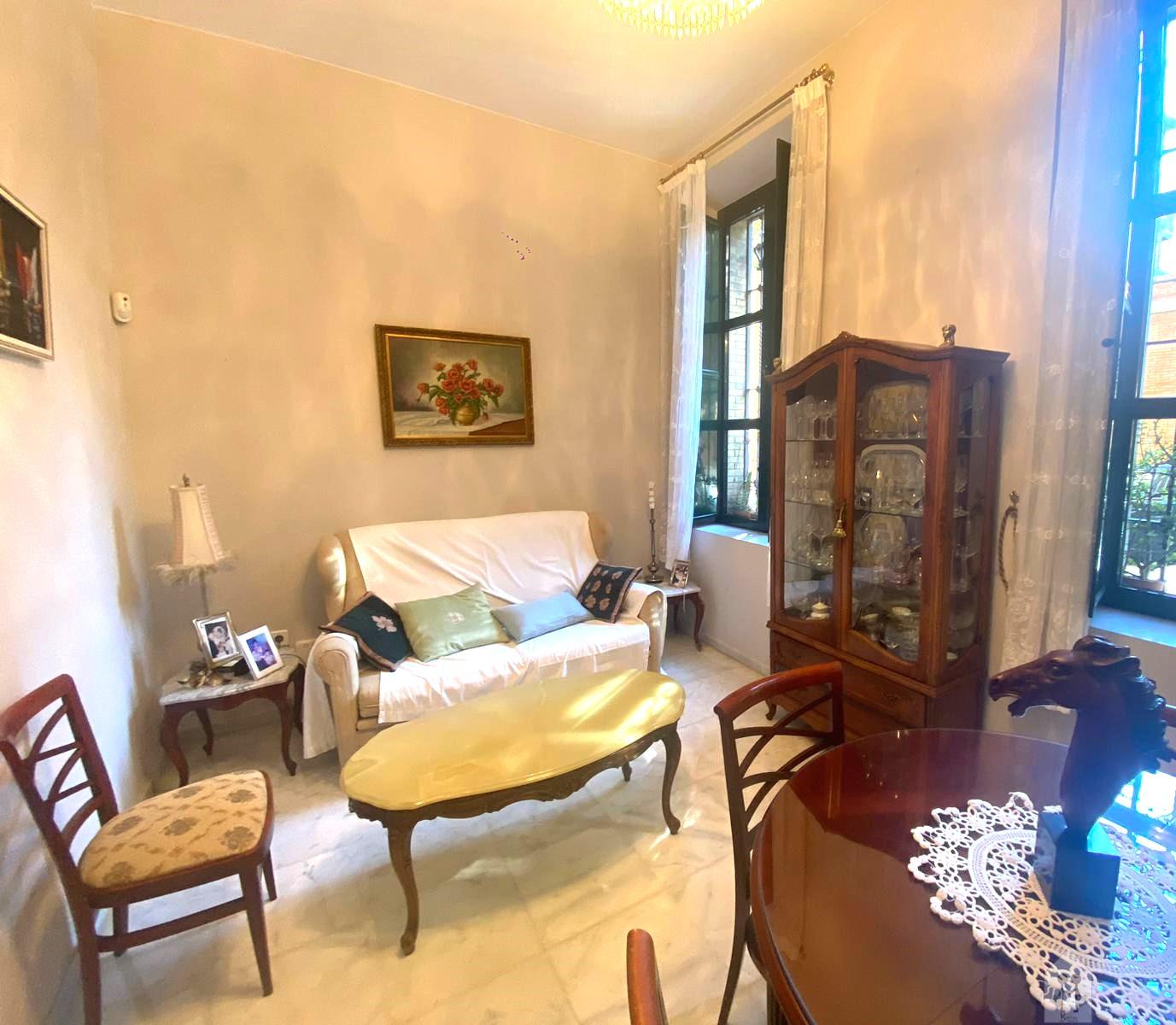 For sale of flat in Sevilla