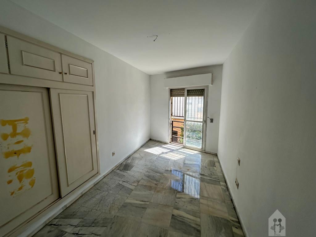 For sale of flat in Sevilla