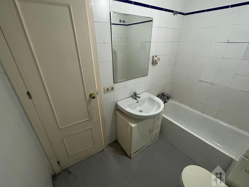 For sale of flat in Sevilla