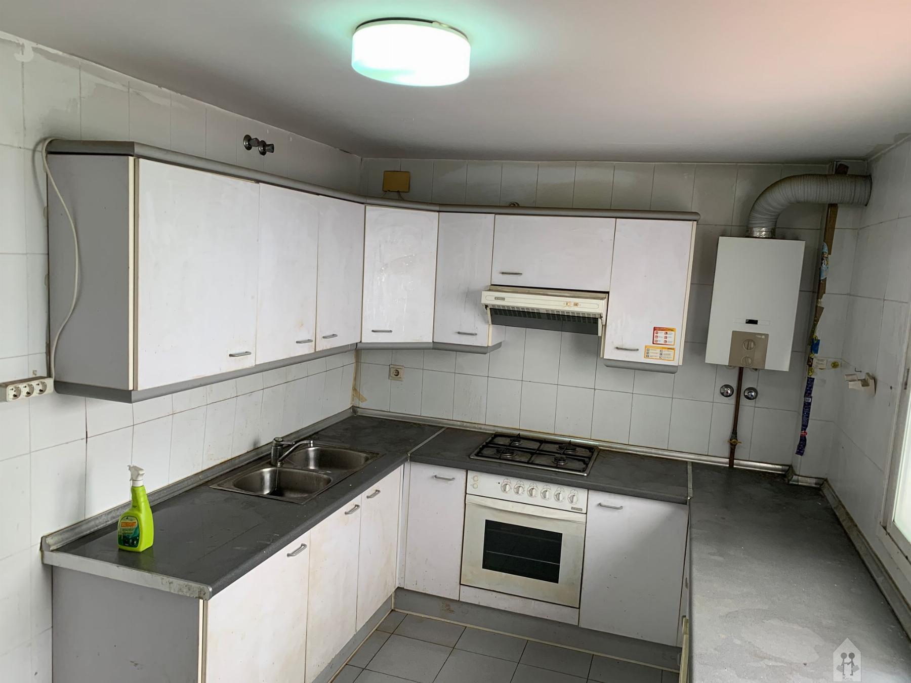 For sale of flat in Sevilla