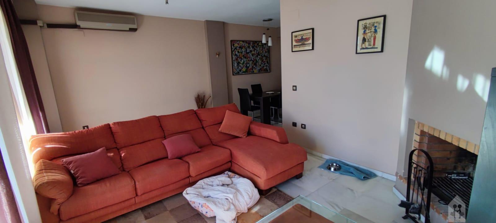 For sale of house in Coria del Río