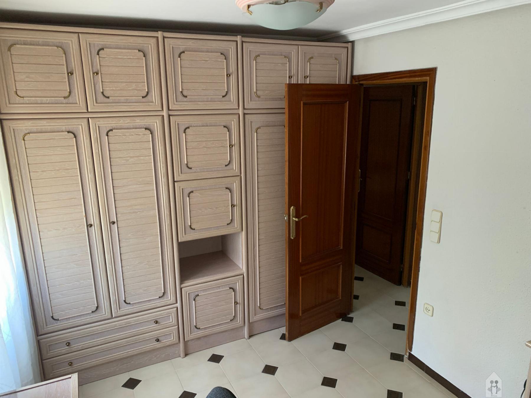 For rent of flat in Sevilla