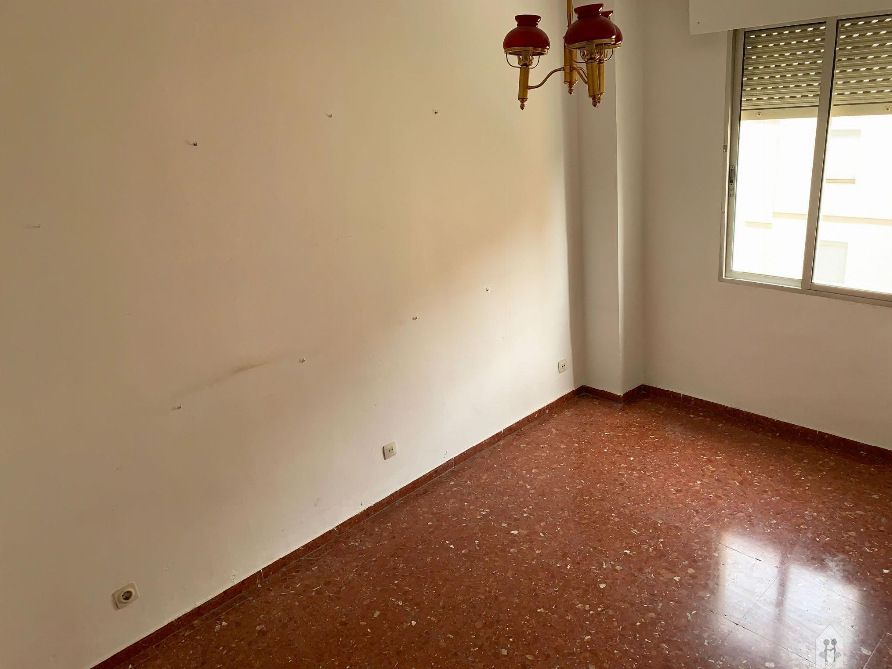 For sale of flat in Sevilla