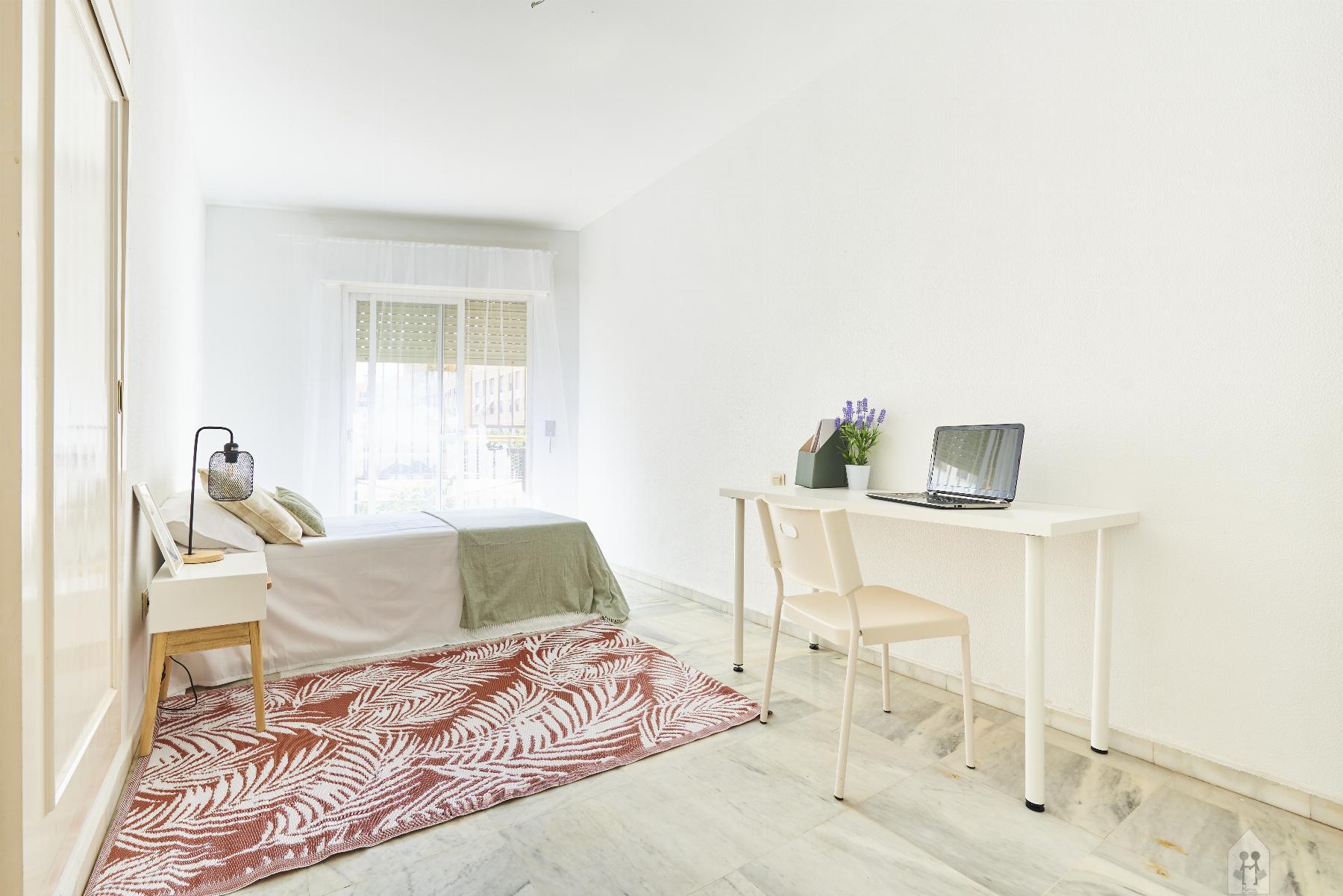 For sale of flat in Sevilla