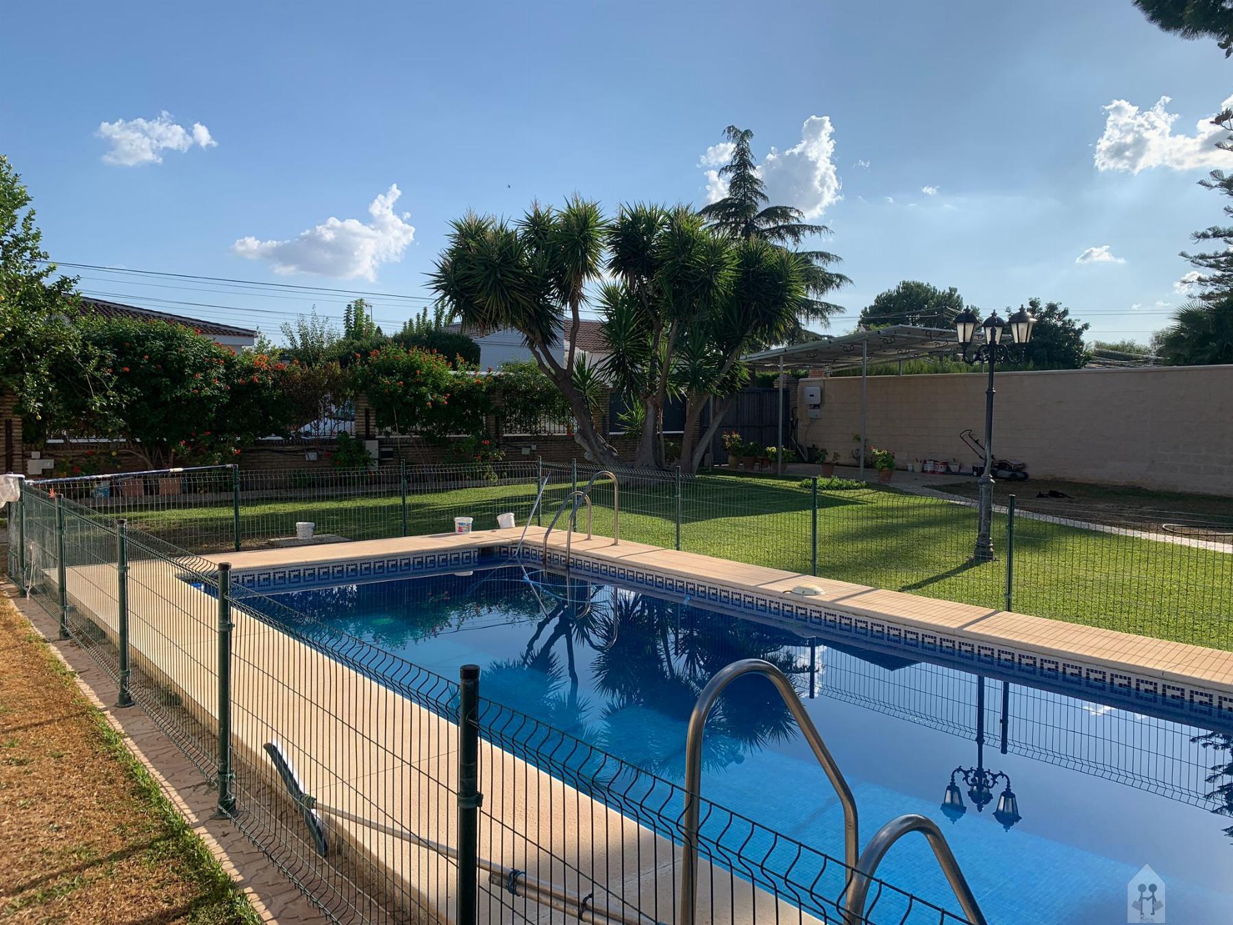 Venta de chalet en Espartinas