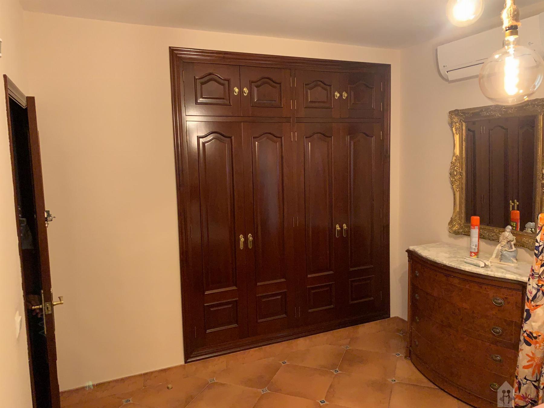 For sale of chalet in Espartinas
