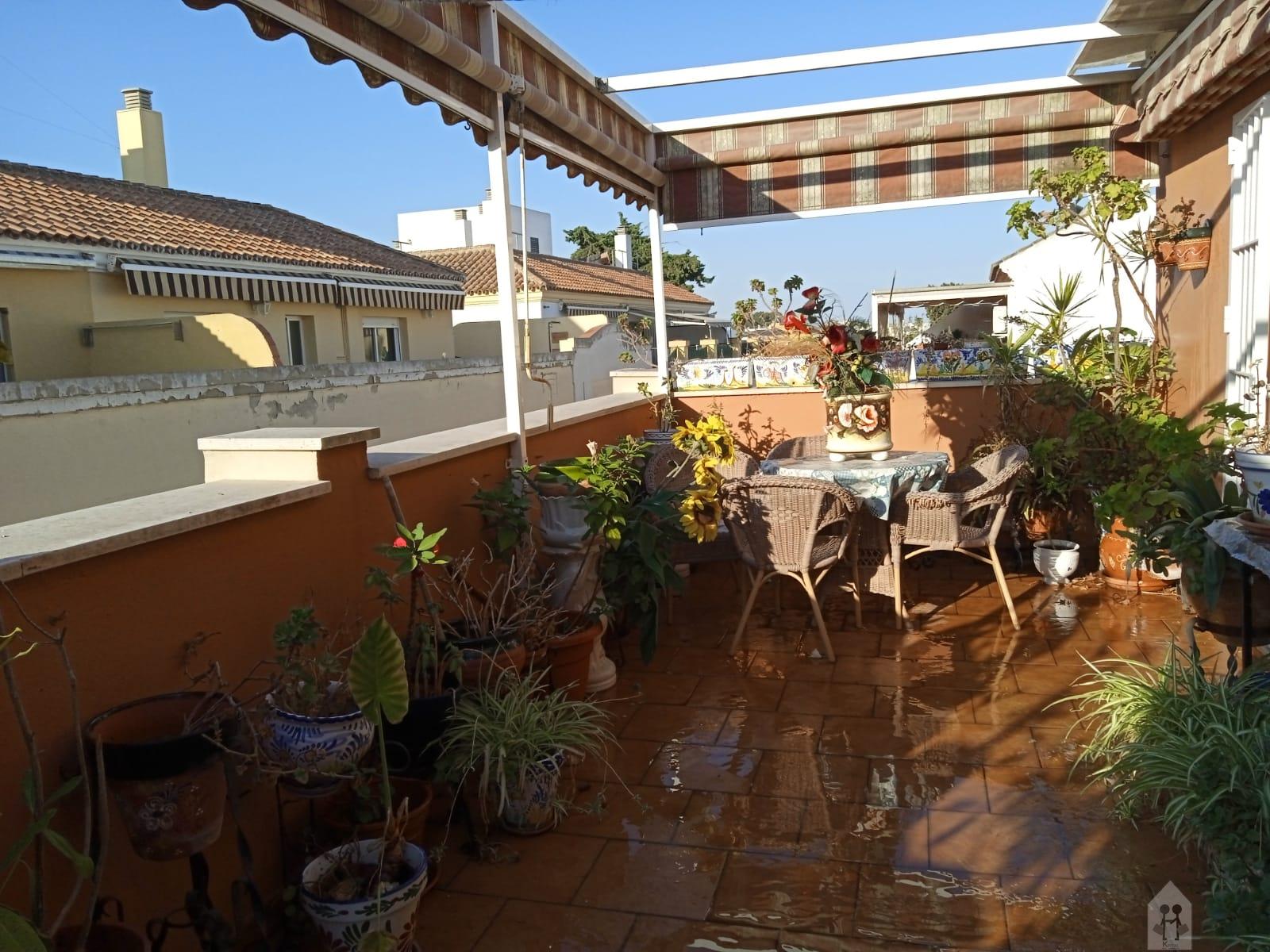 For sale of penthouse in Sanlúcar de Barrameda