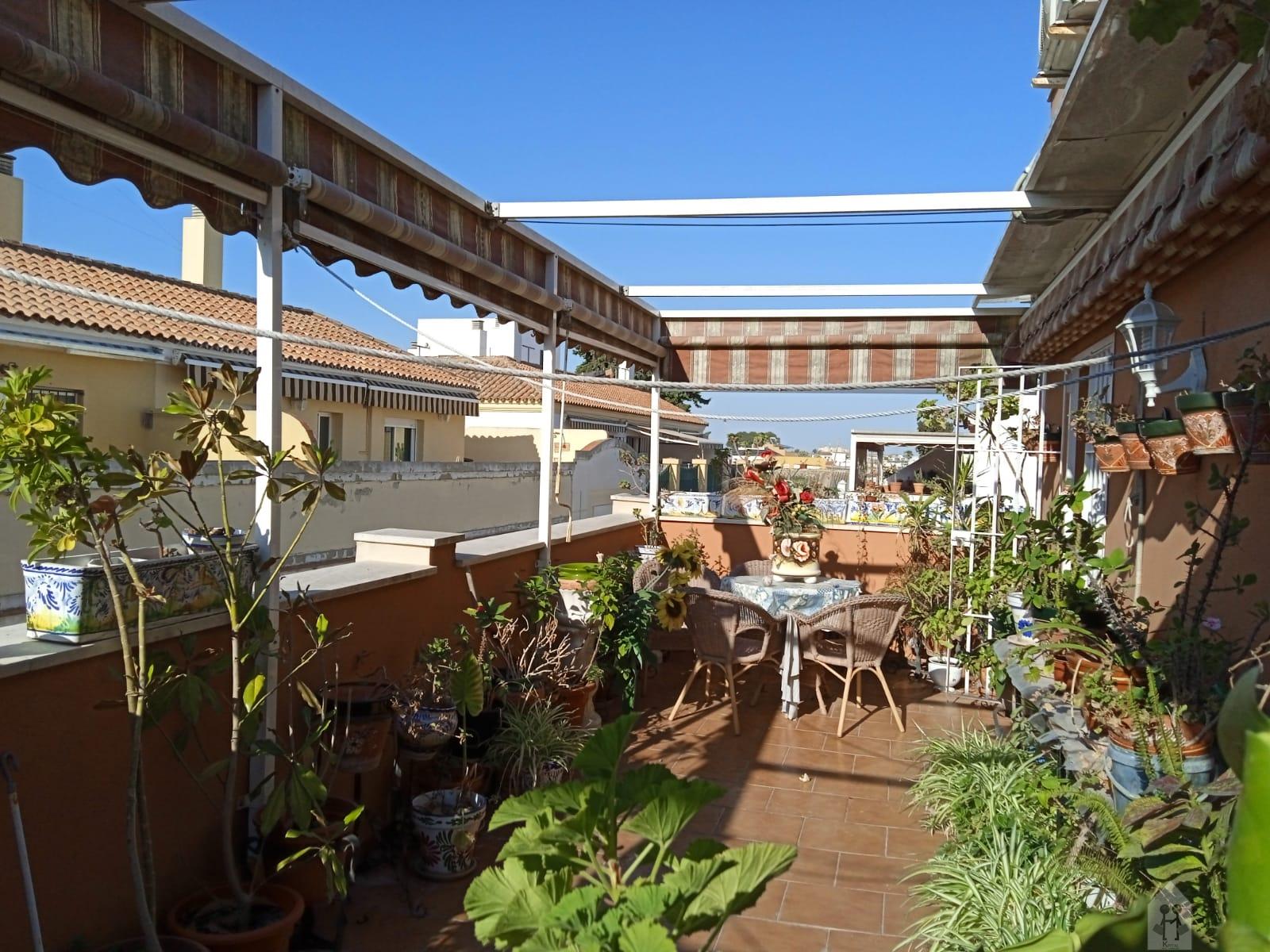 For sale of penthouse in Sanlúcar de Barrameda