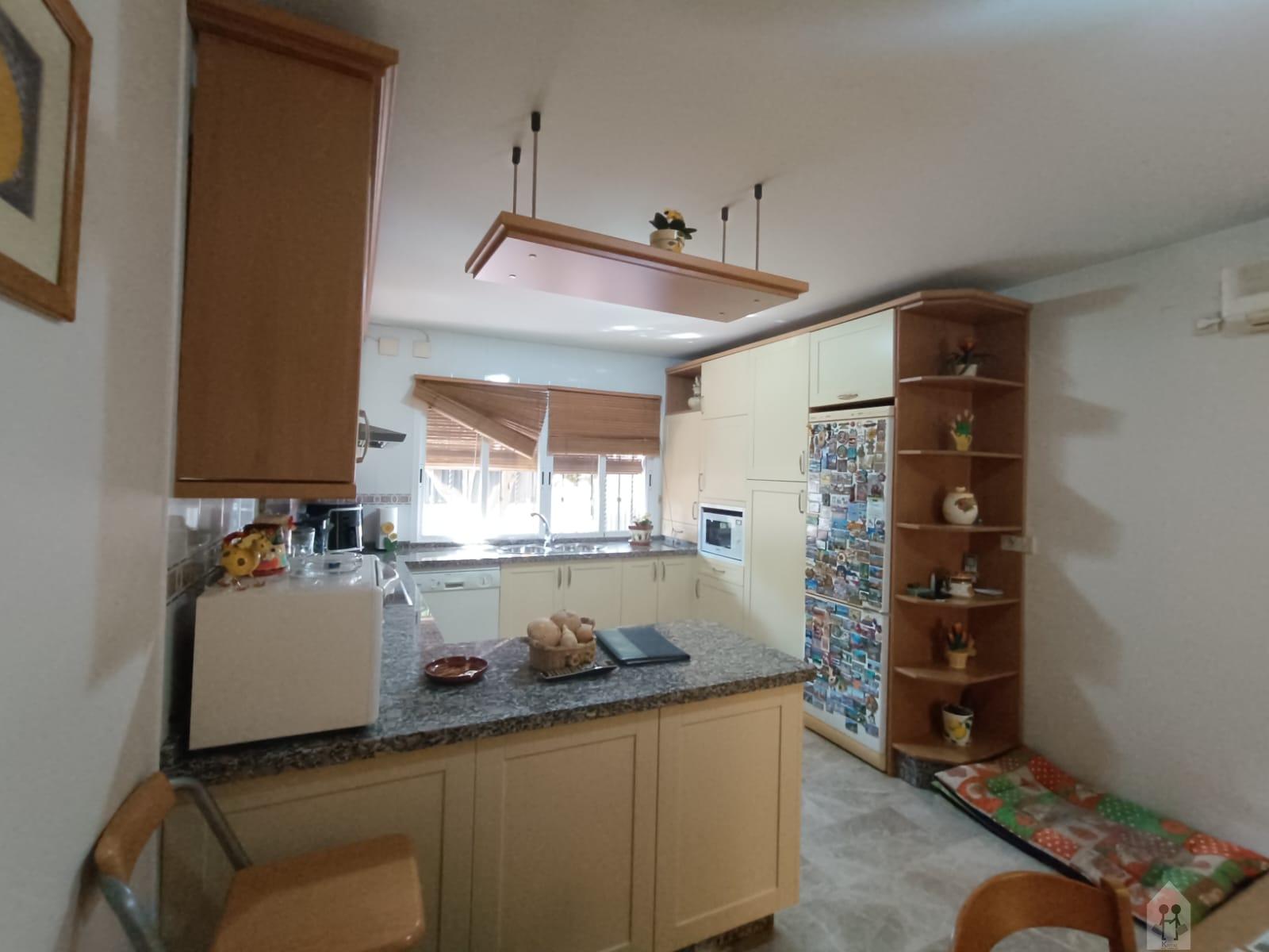 For sale of chalet in Castilleja de Guzmán