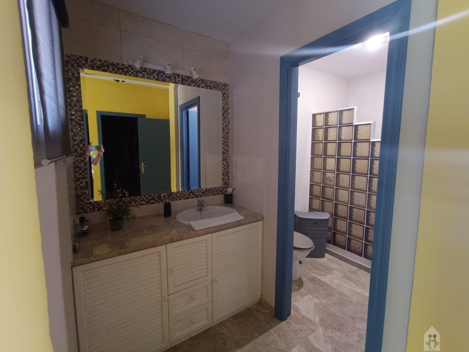 For sale of chalet in Castilleja de Guzmán