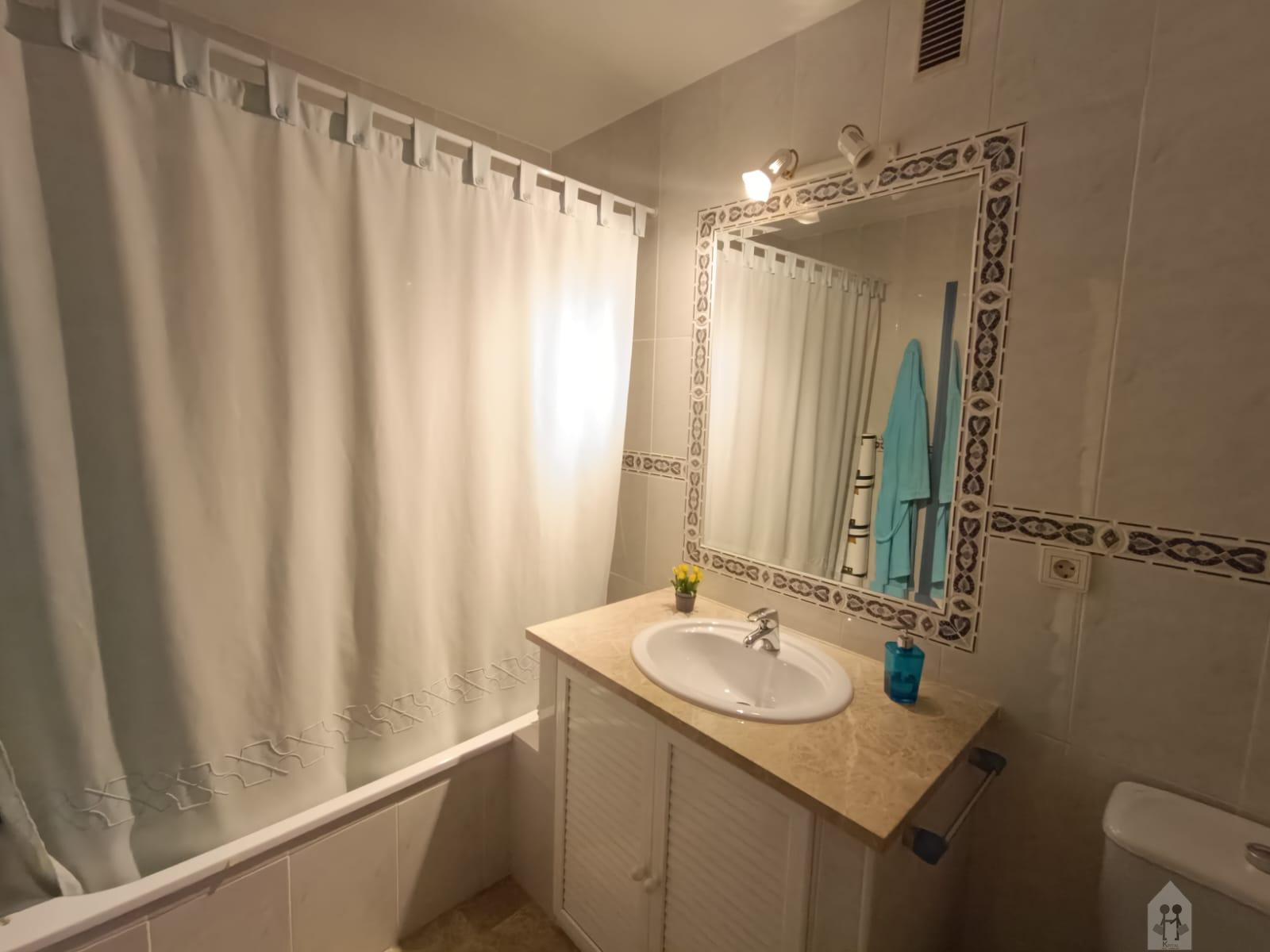 For sale of chalet in Castilleja de Guzmán
