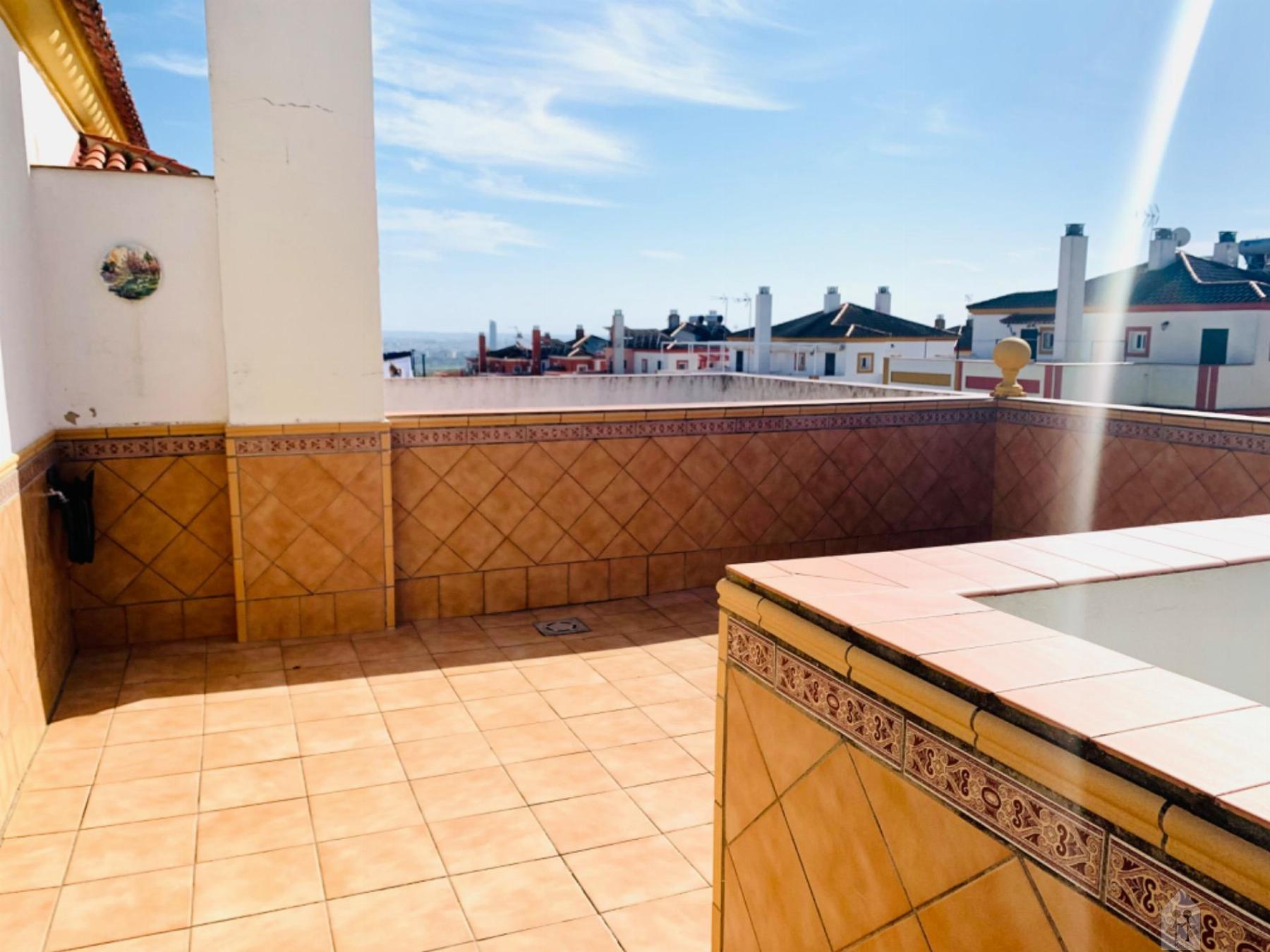 For sale of chalet in Castilleja de Guzmán