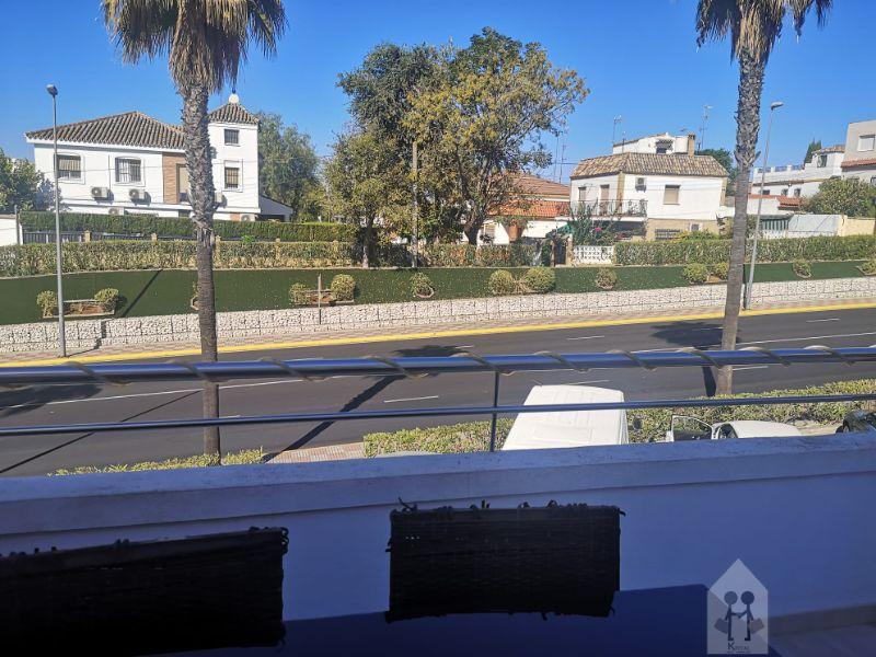 For rent of house in Tomares