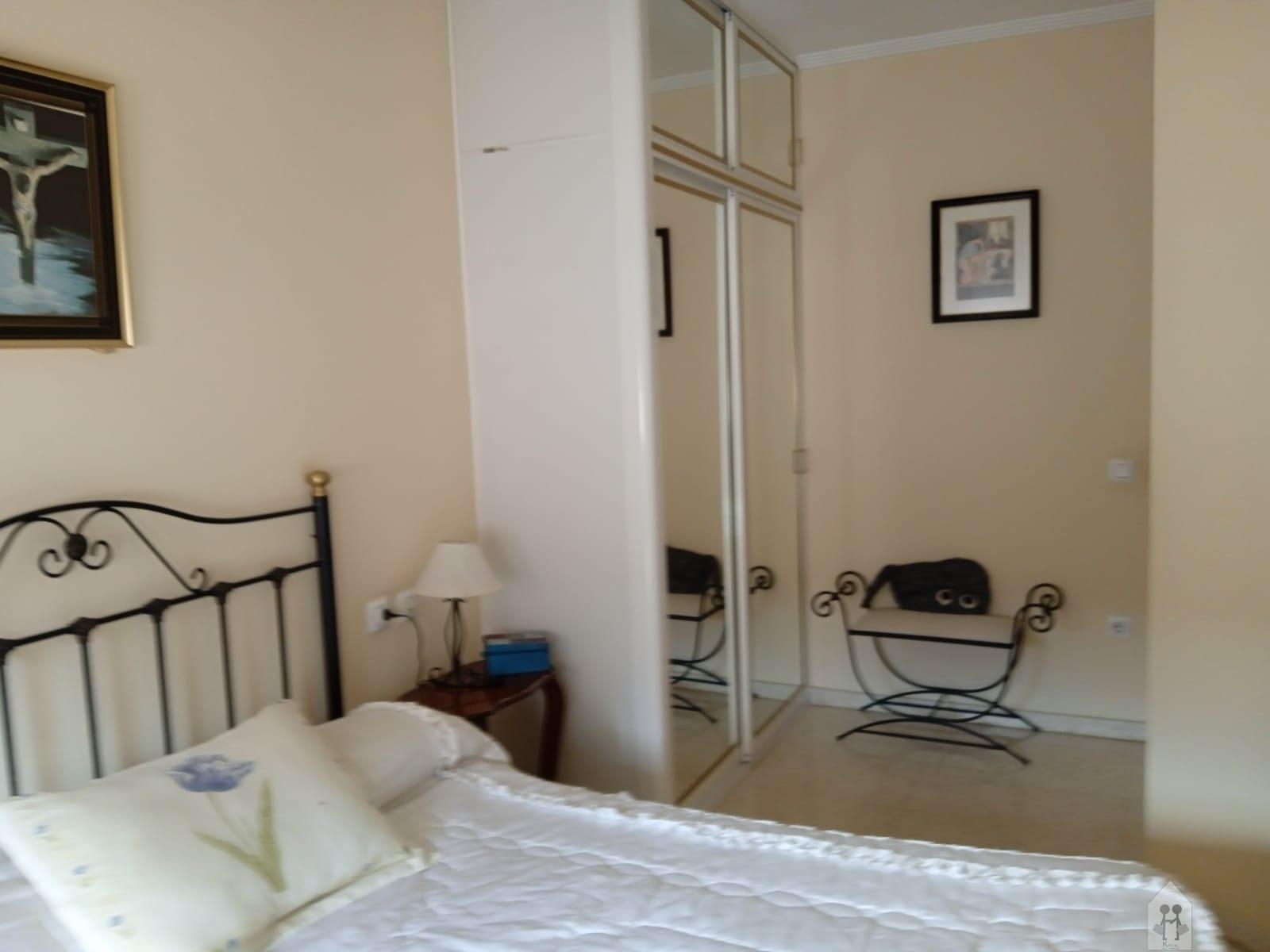 For sale of flat in Sevilla