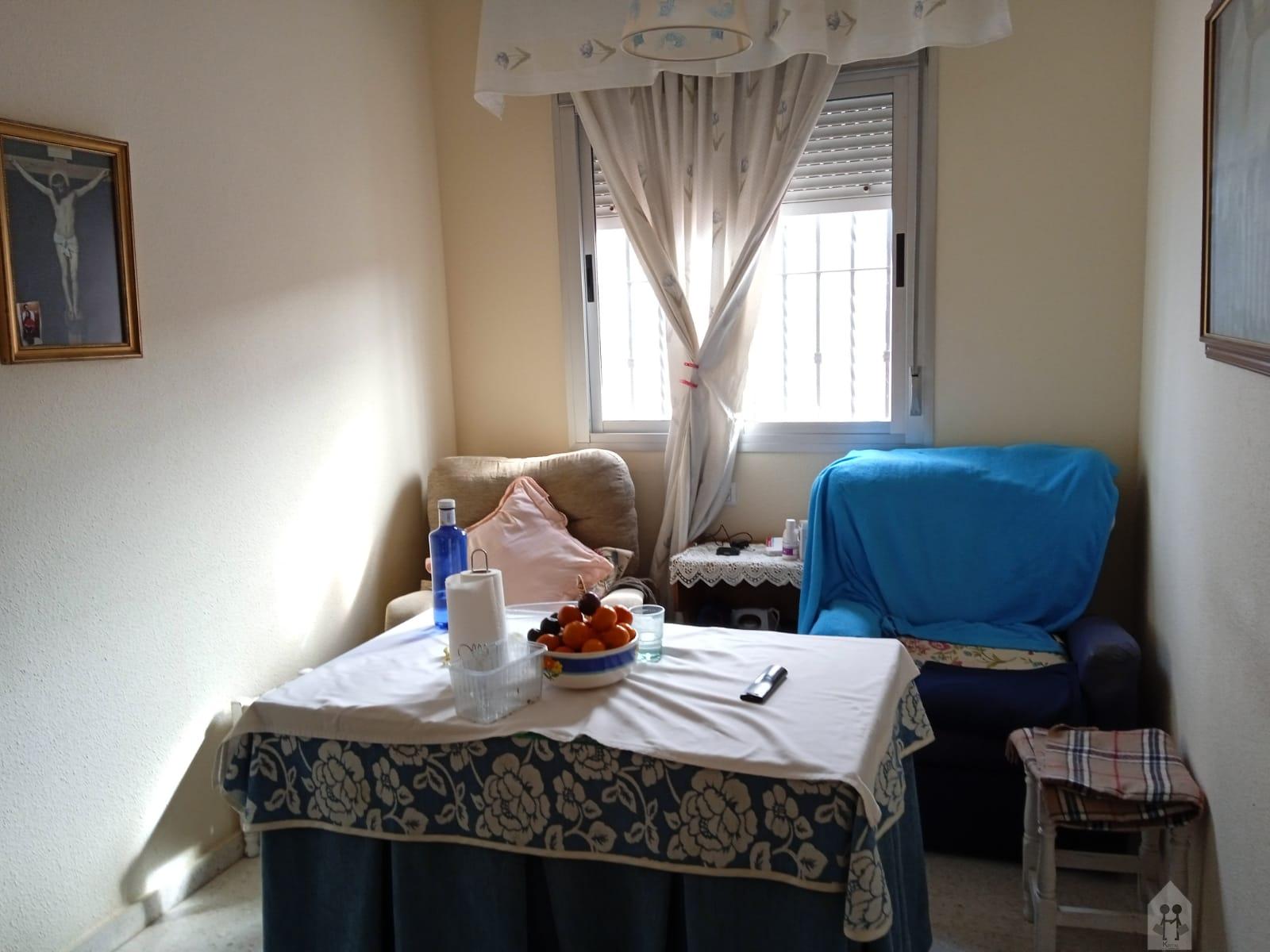 For sale of flat in Sevilla