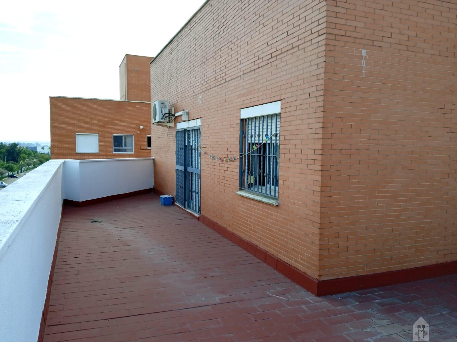 For sale of flat in Sevilla