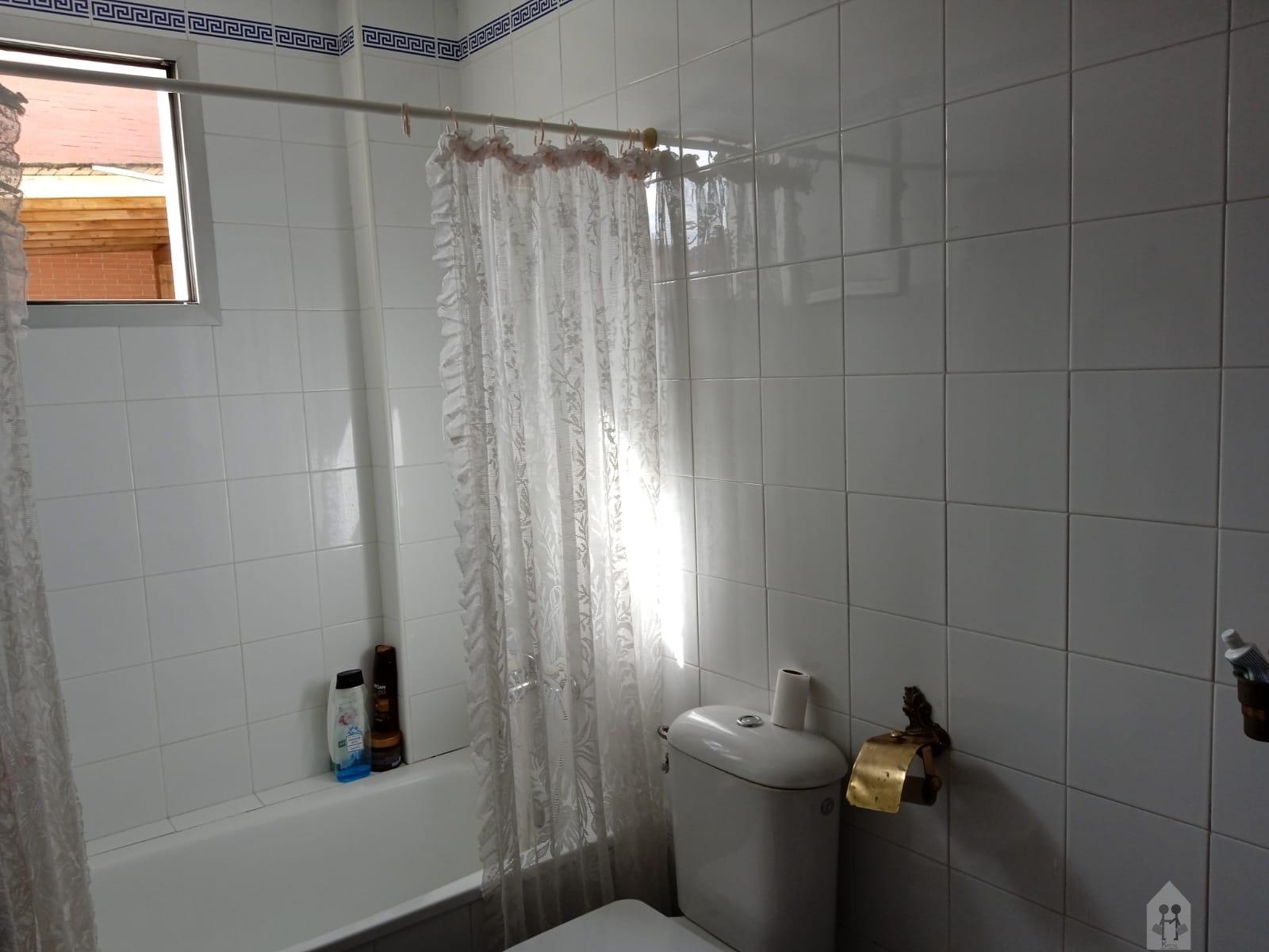 For sale of flat in Sevilla