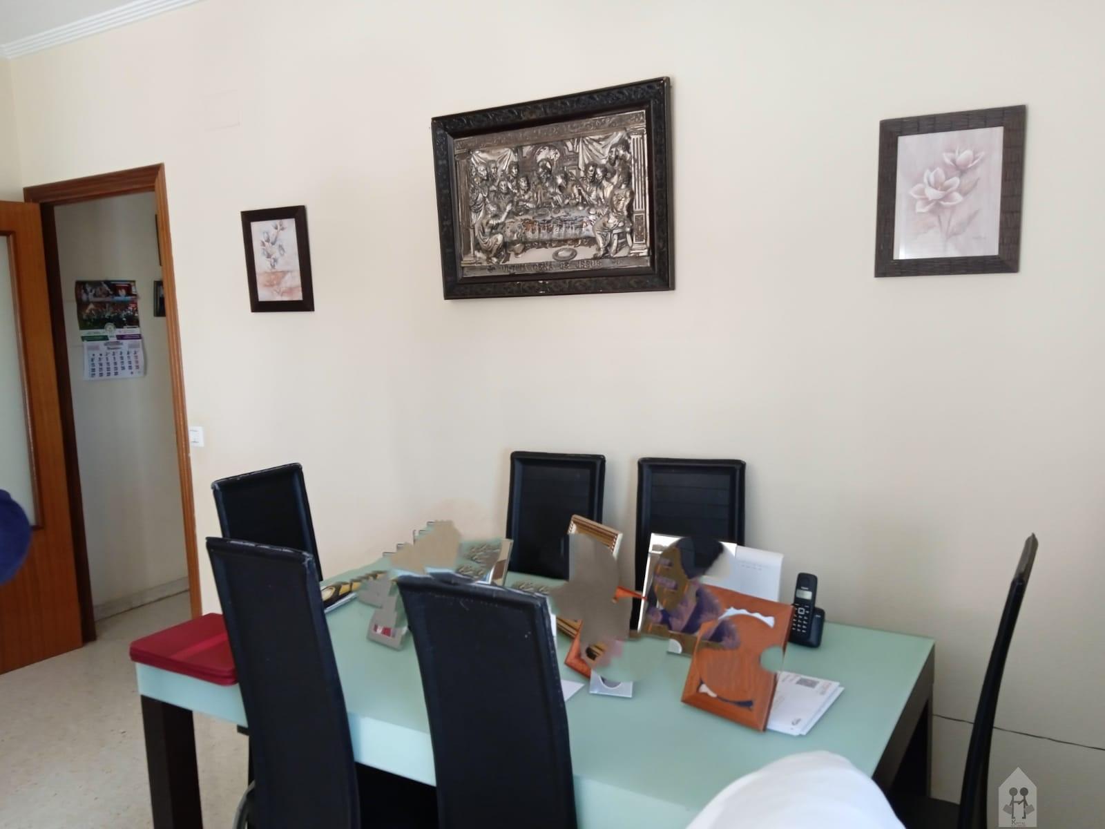 For sale of flat in Sevilla