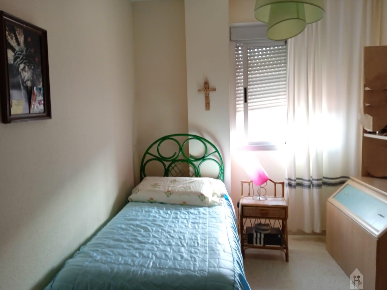 For sale of flat in Sevilla
