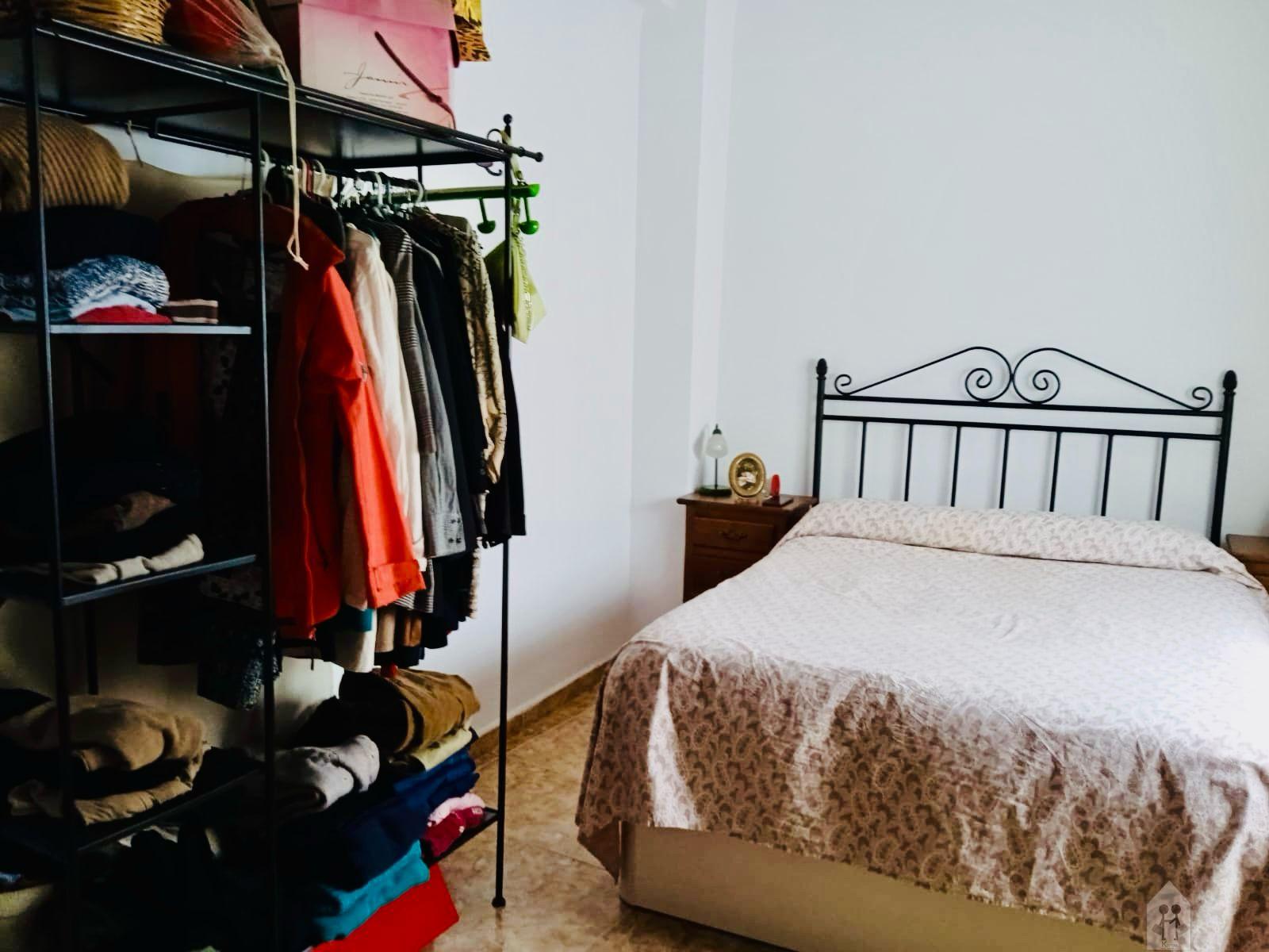 For sale of apartment in Sevilla