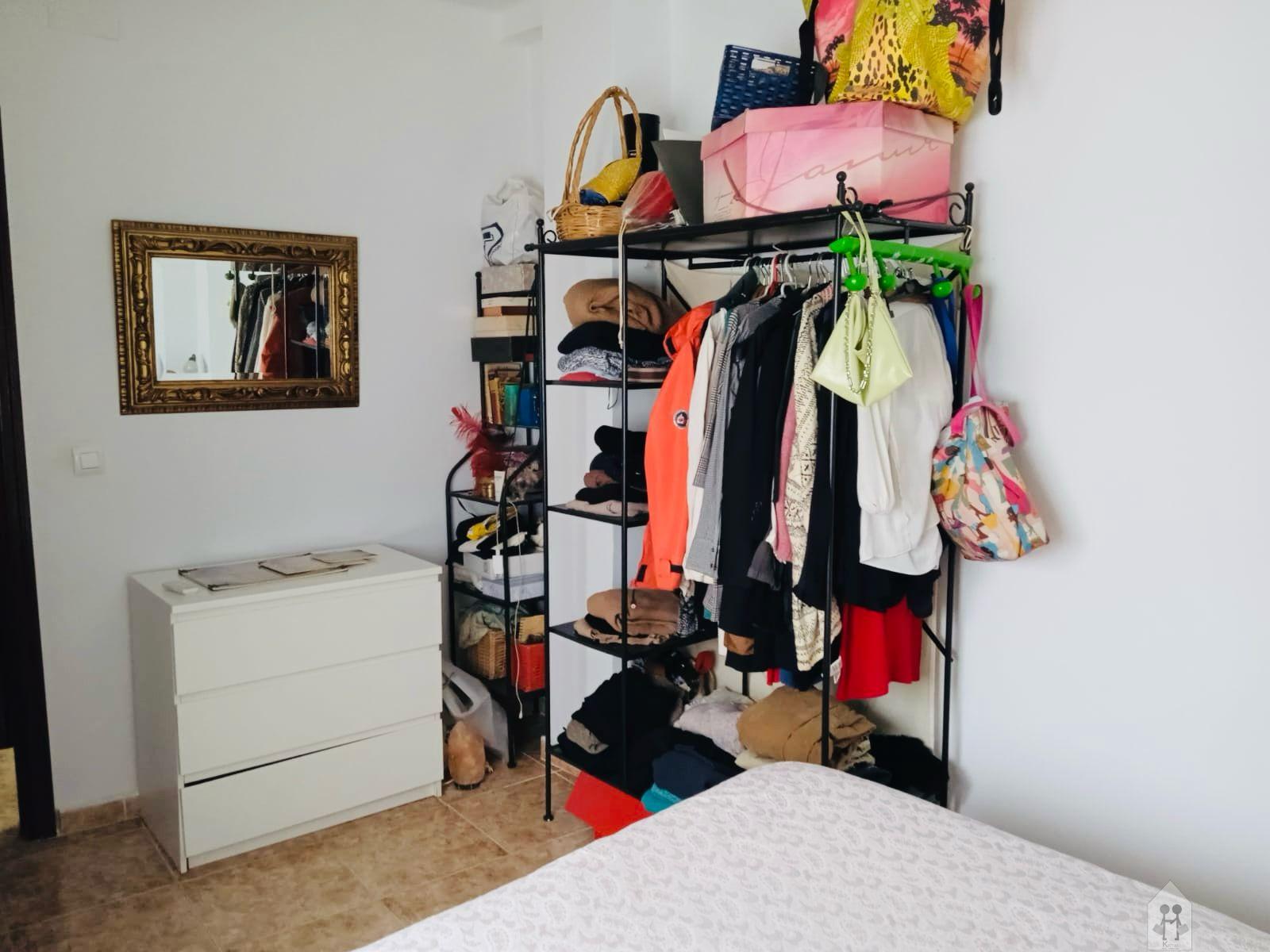 For sale of apartment in Sevilla