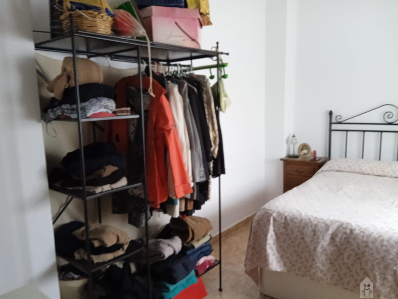 For sale of apartment in Sevilla