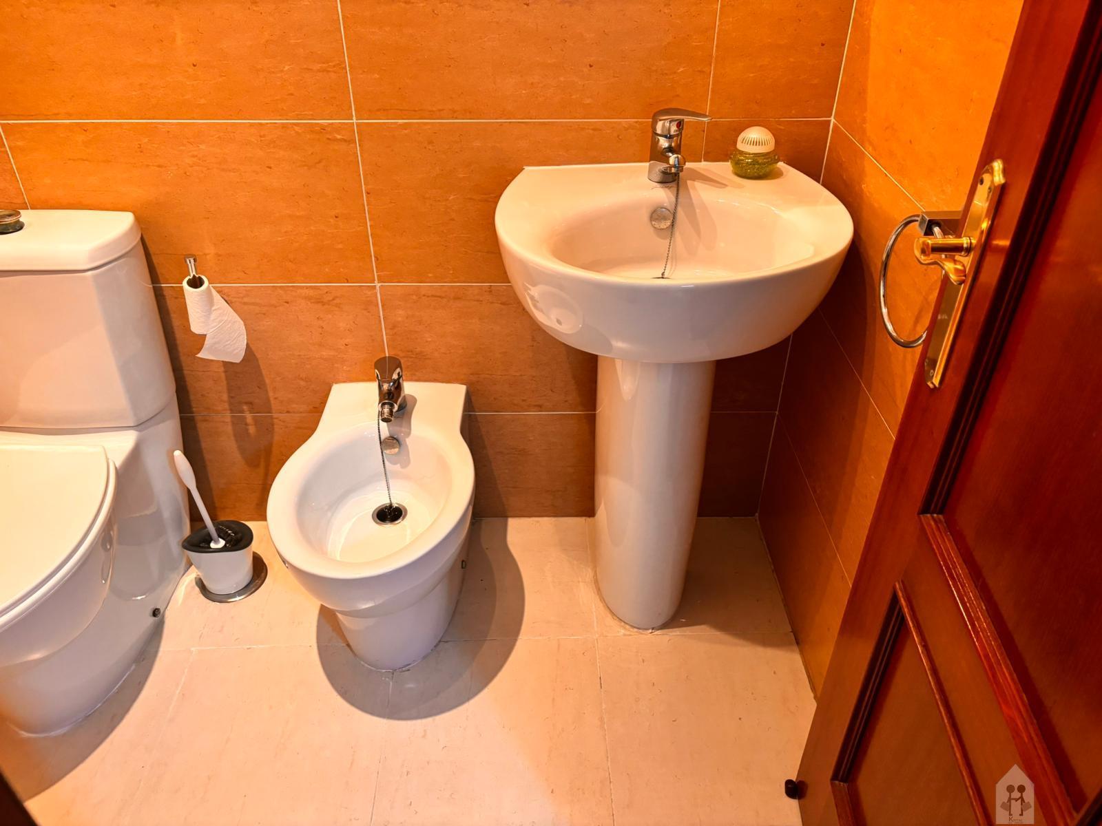 For sale of flat in La Algaba