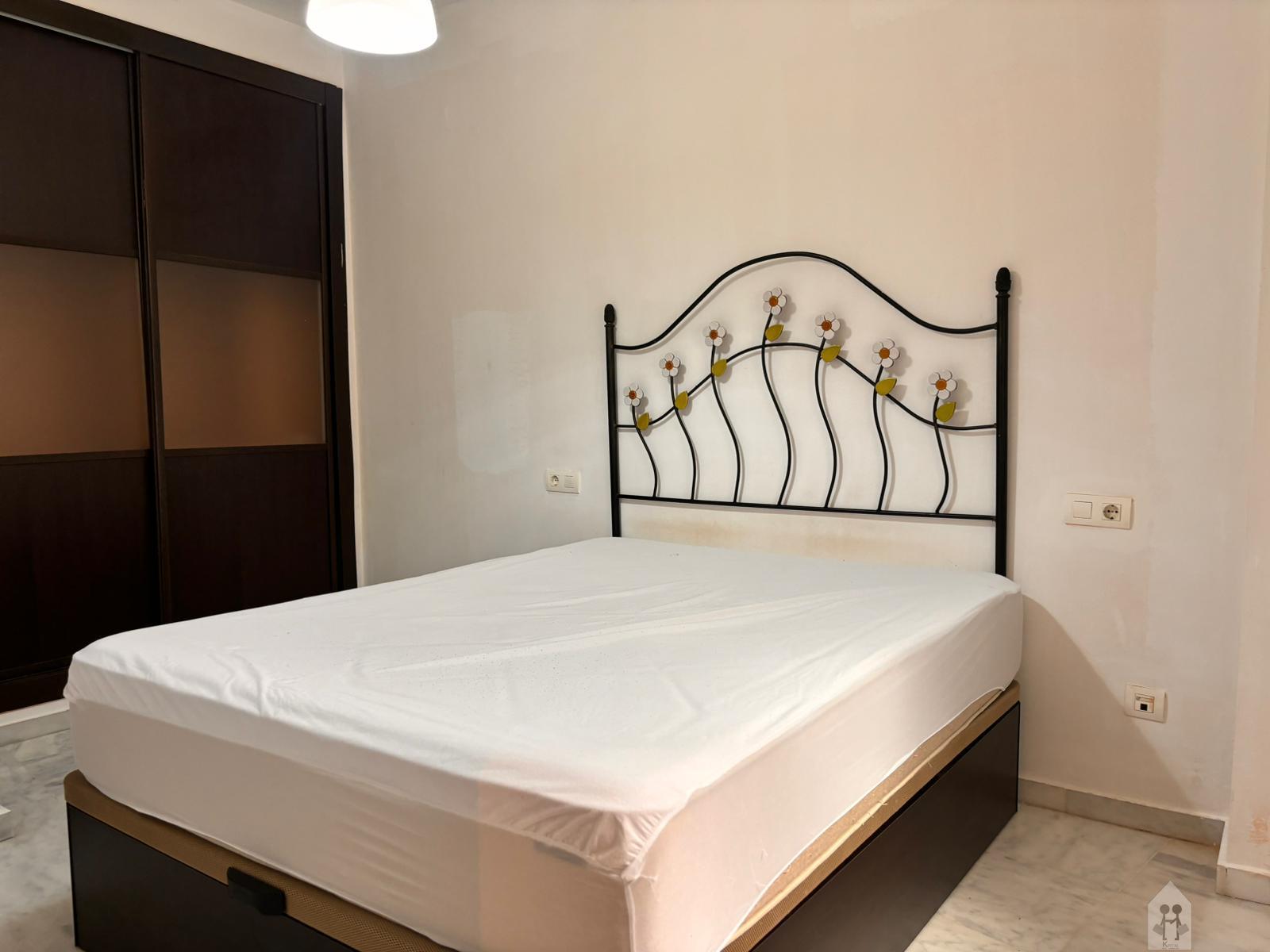For sale of flat in La Algaba