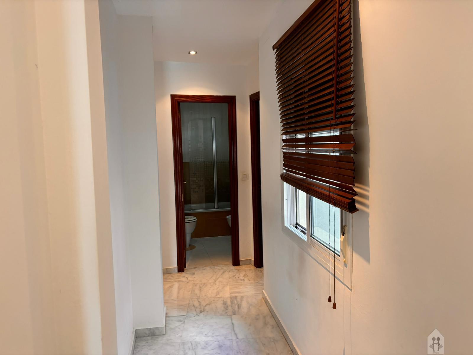 For sale of flat in La Algaba
