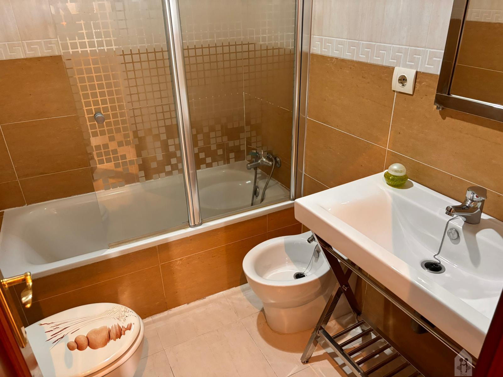 For sale of flat in La Algaba