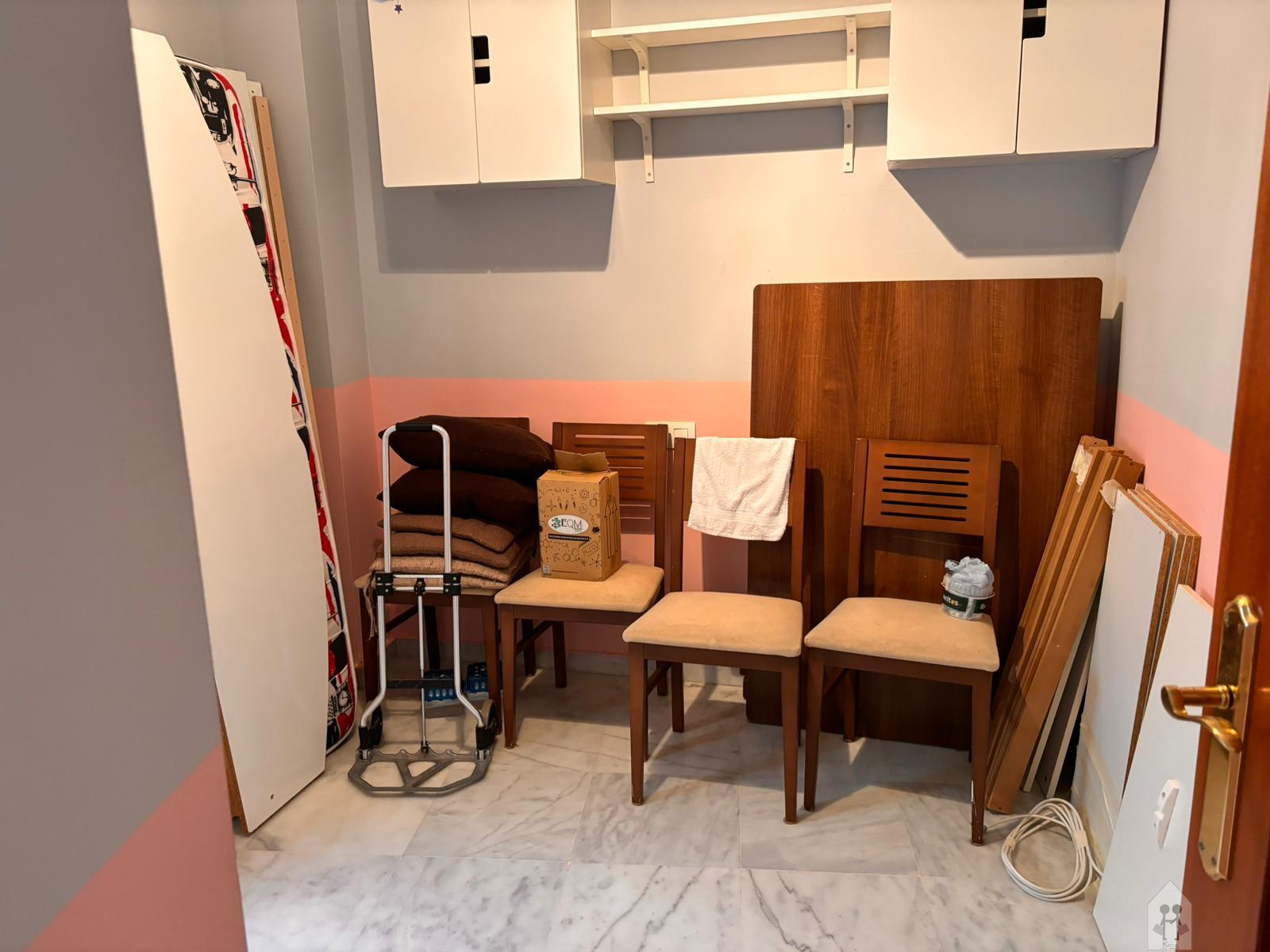 For sale of flat in La Algaba