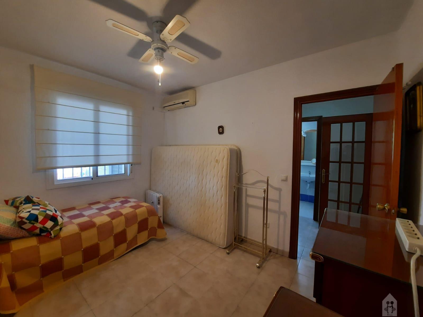 For sale of house in Tomares