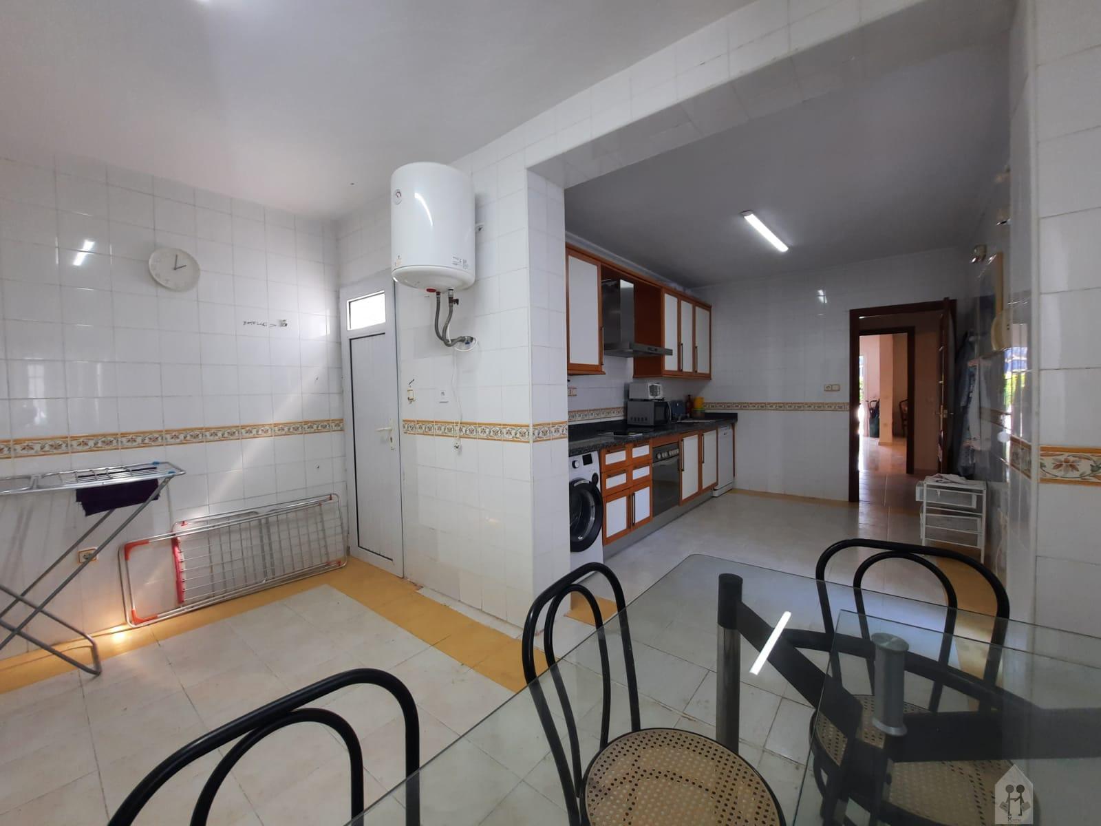 For sale of house in Tomares