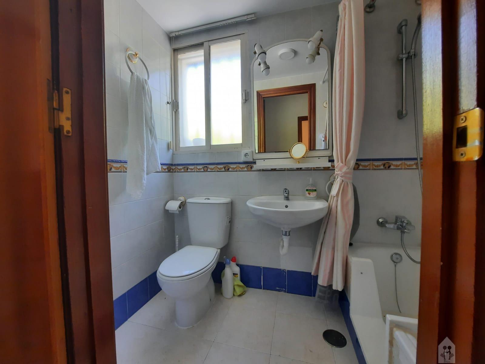 For sale of house in Tomares