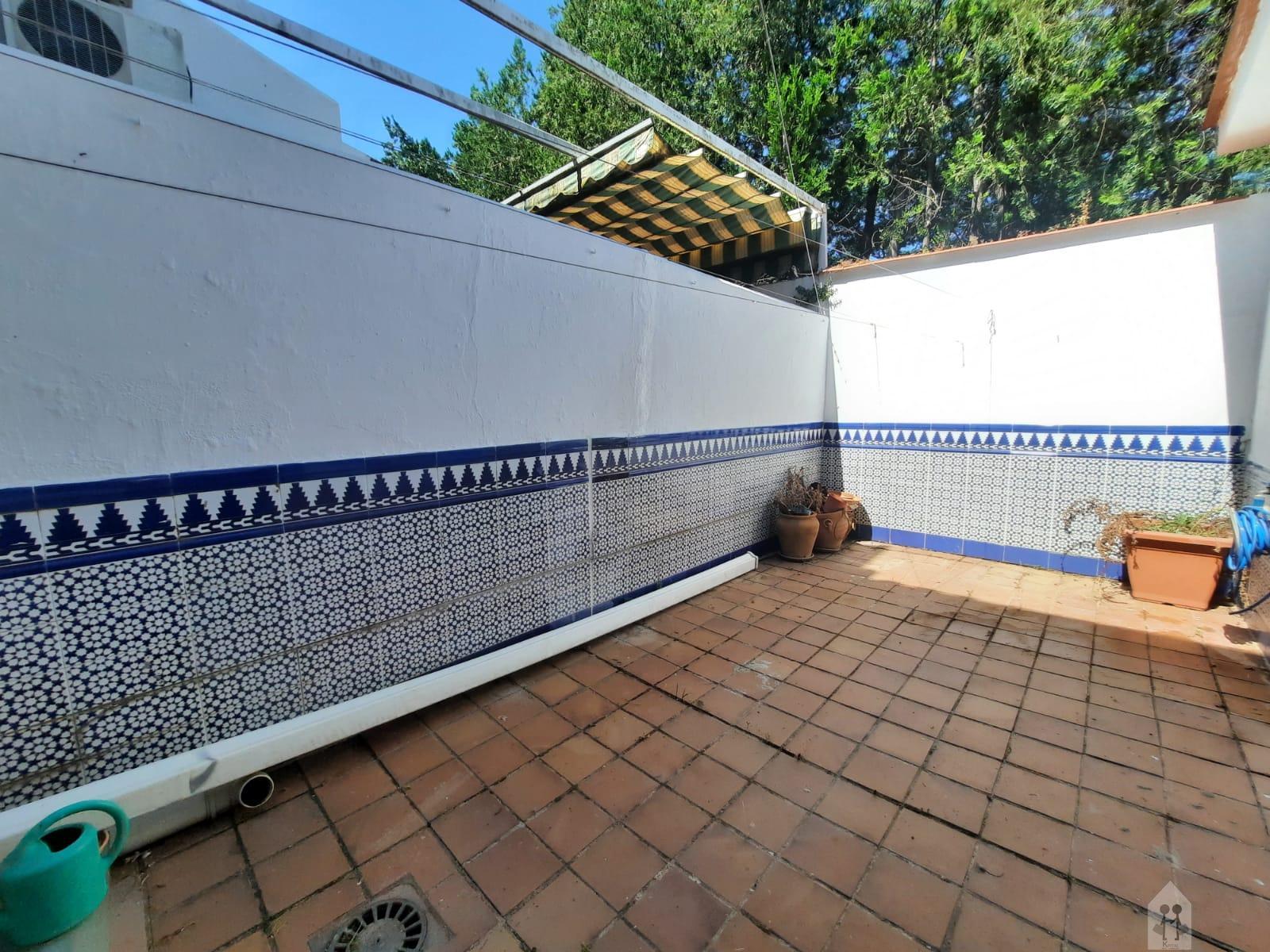 For sale of house in Tomares