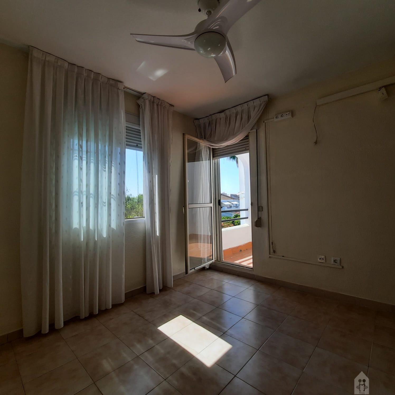 For sale of house in Tomares