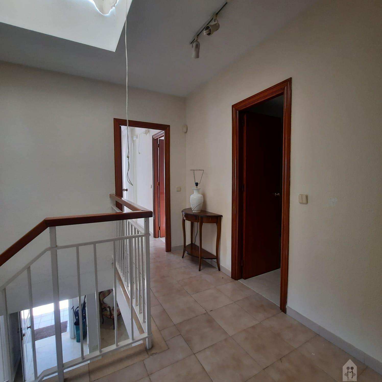 For sale of house in Tomares