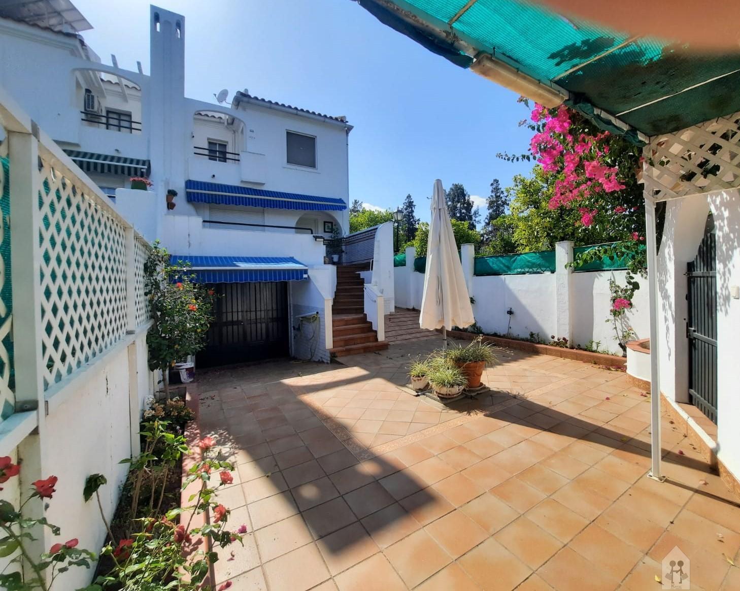 For sale of house in Tomares