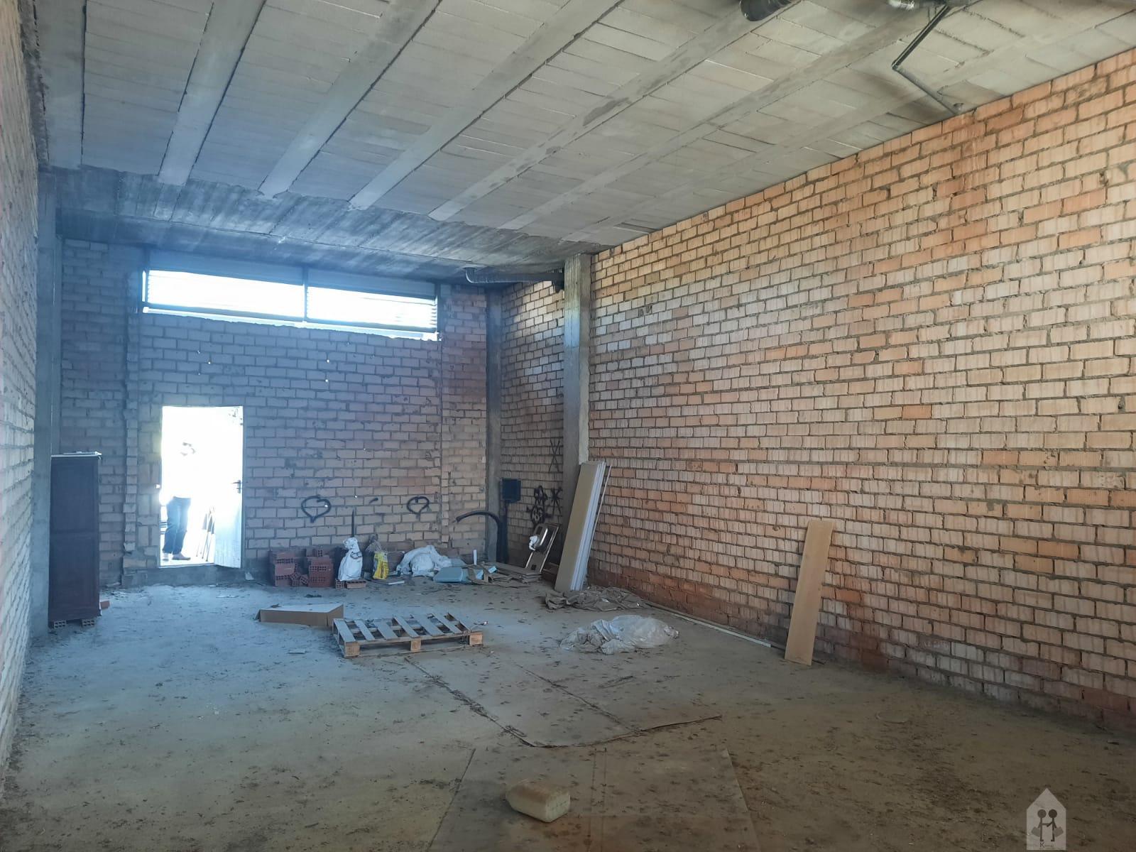 For rent of commercial in Camas