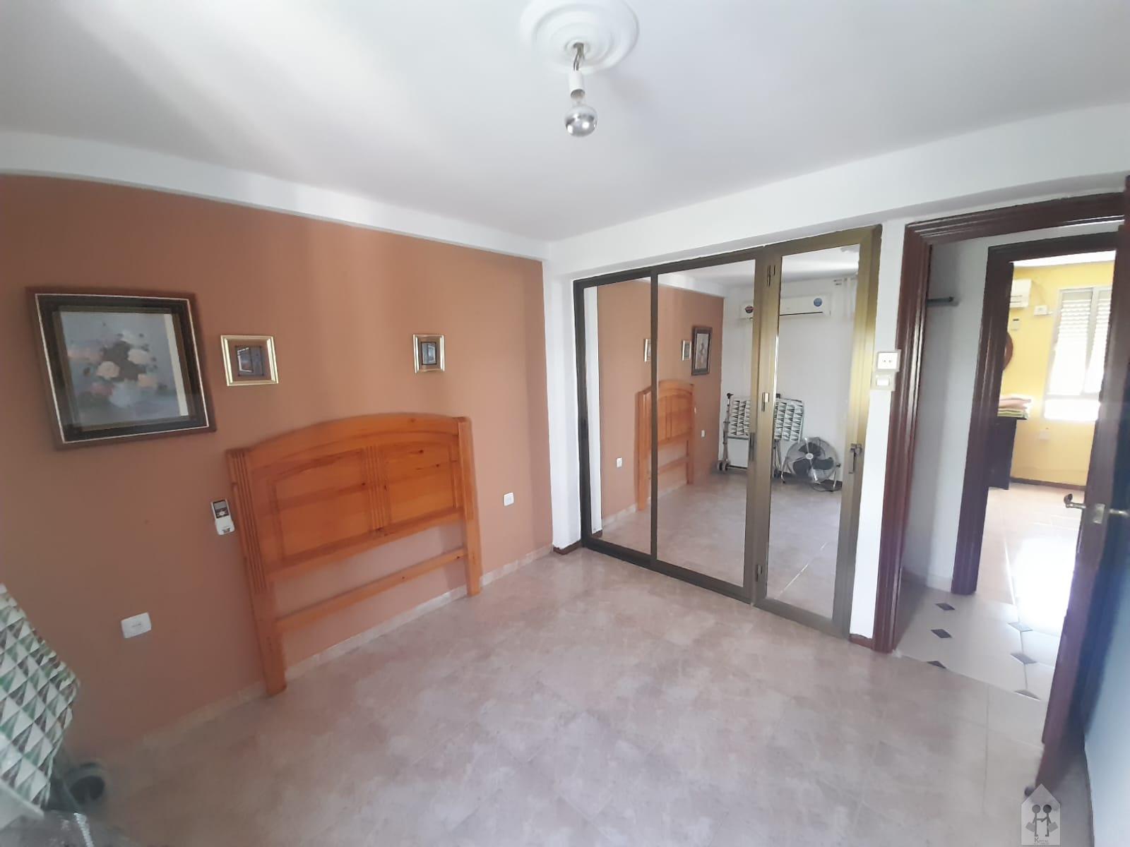 For sale of flat in Sevilla