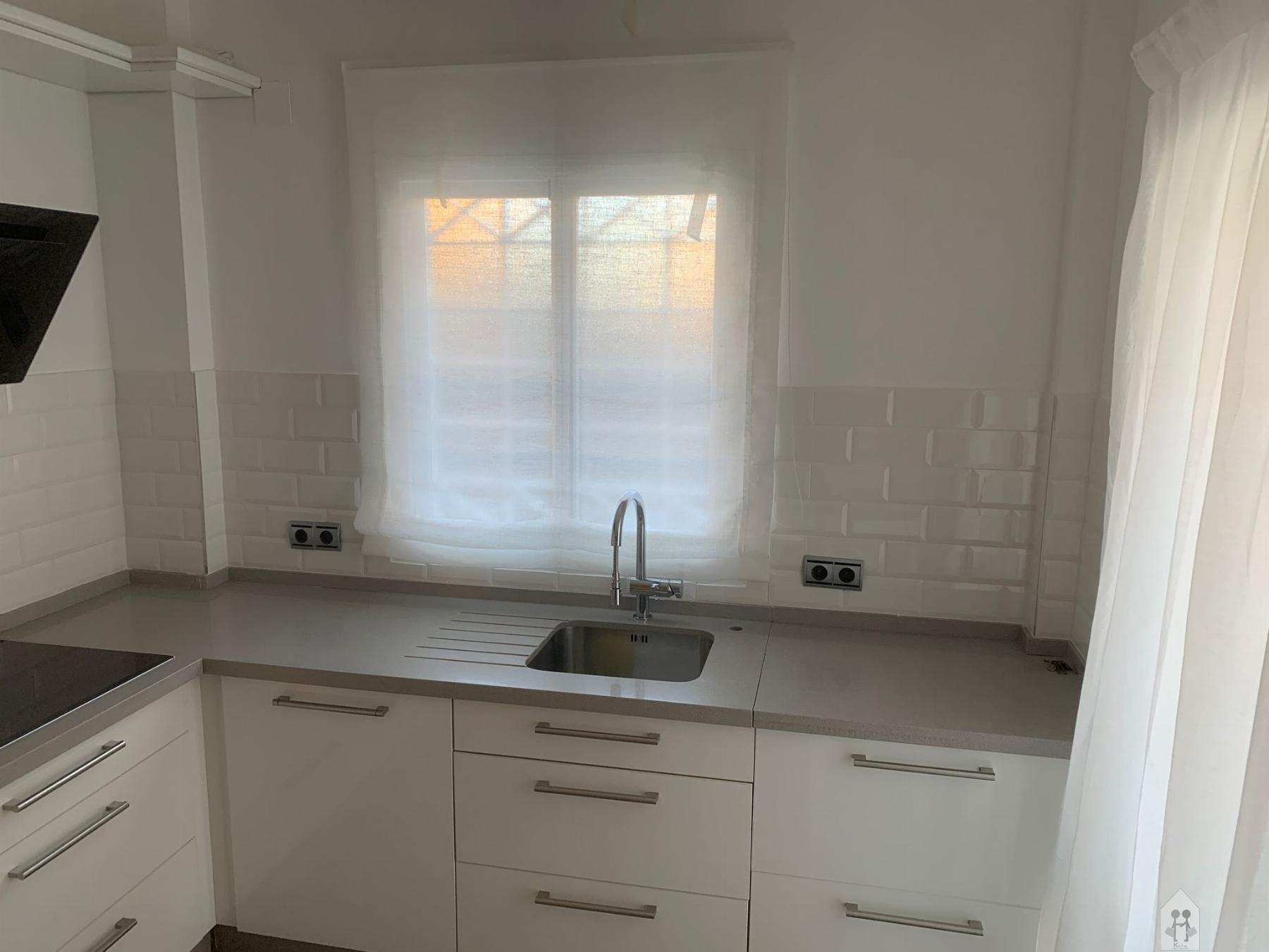 For rent of chalet in Dos Hermanas