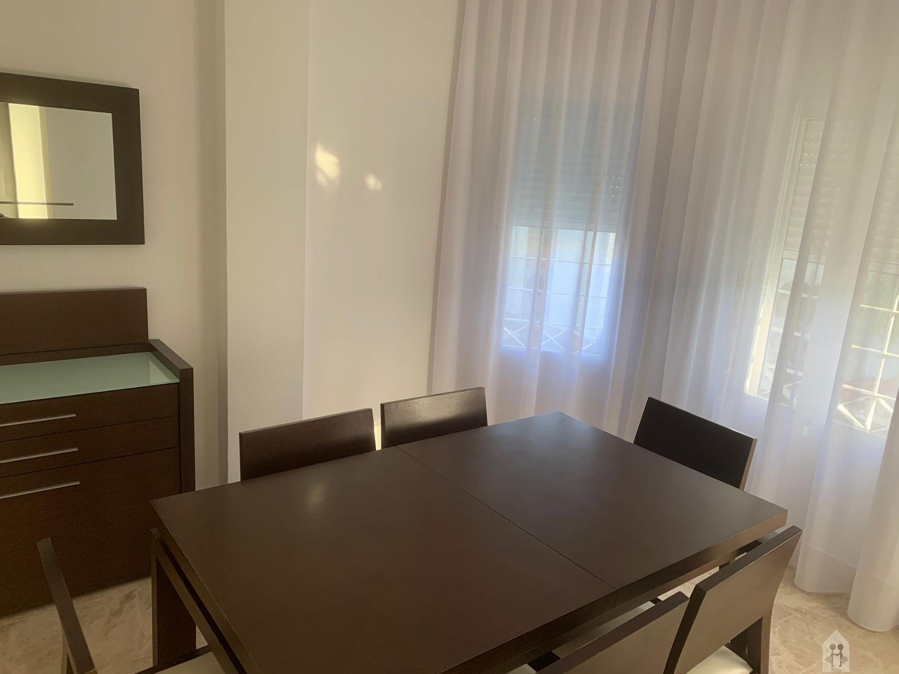 For rent of chalet in Dos Hermanas