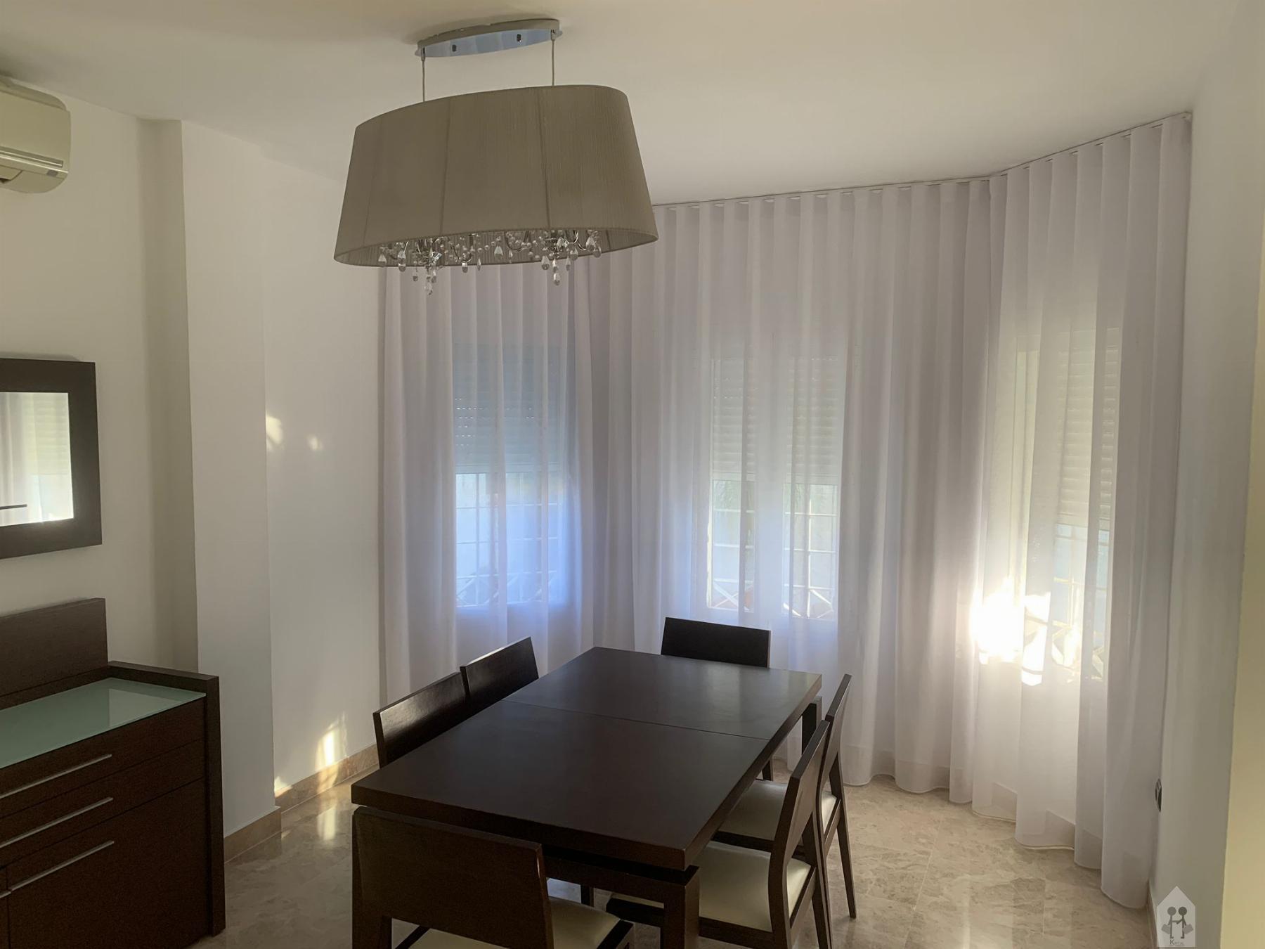 For rent of chalet in Dos Hermanas