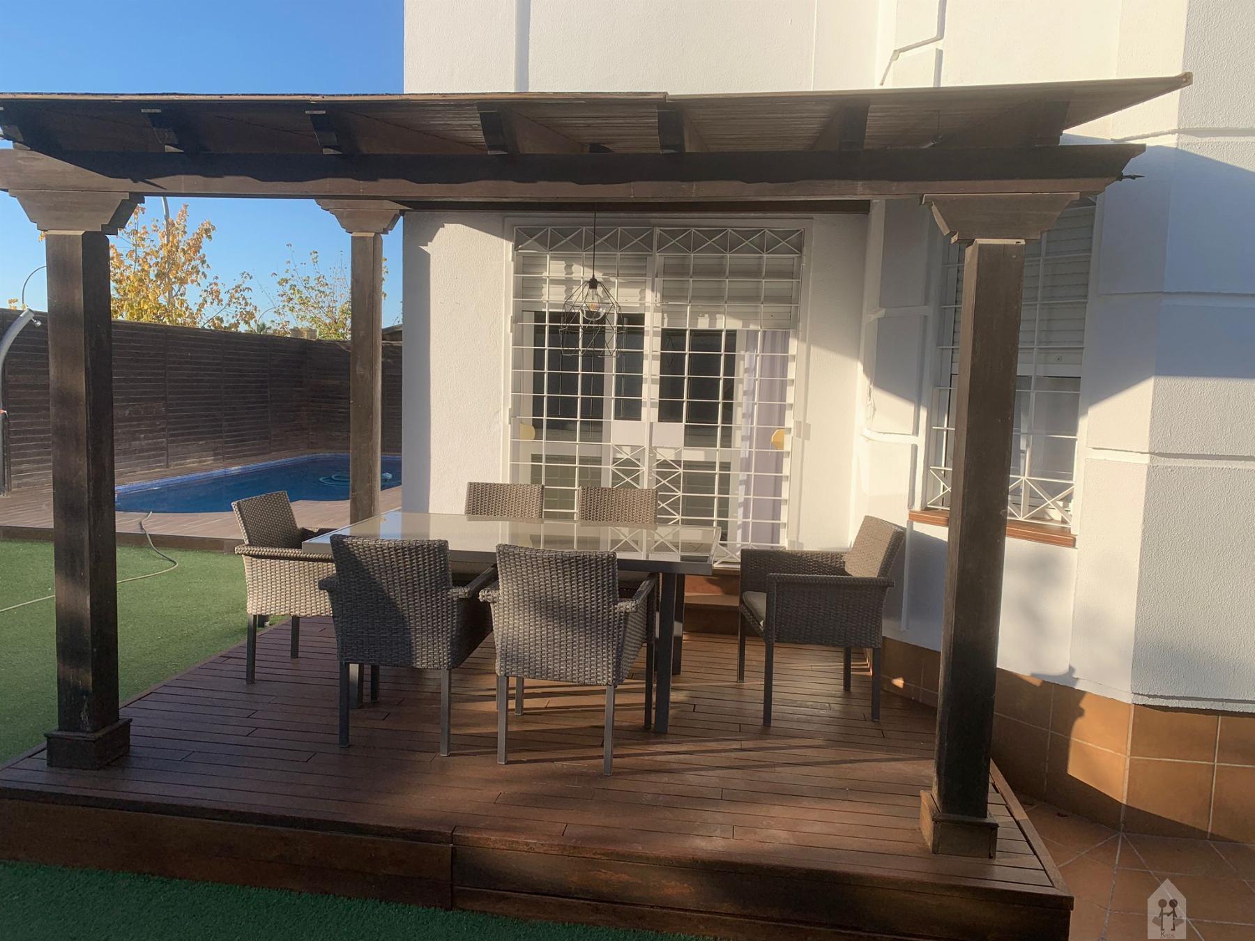 For rent of chalet in Dos Hermanas