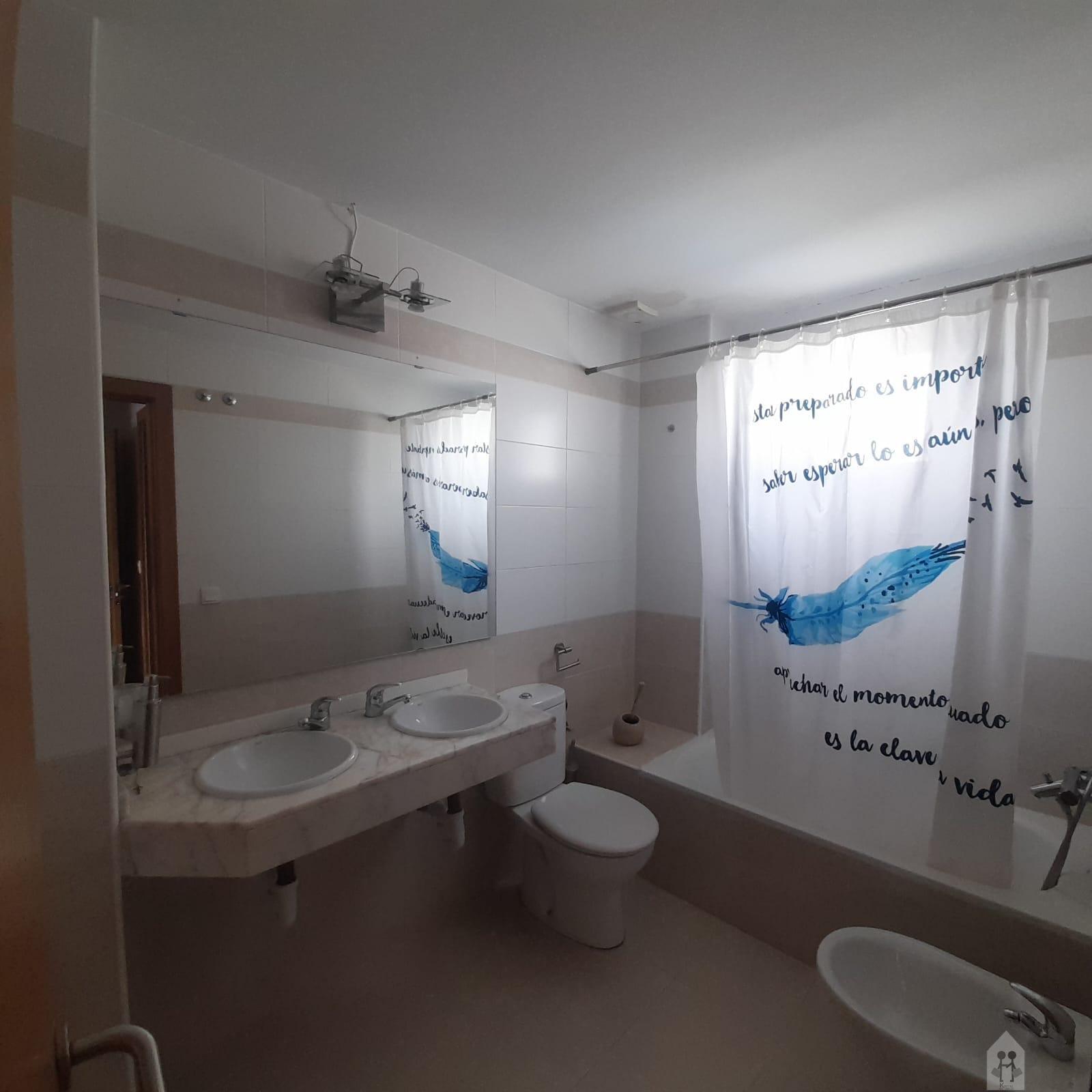 For sale of flat in Sevilla