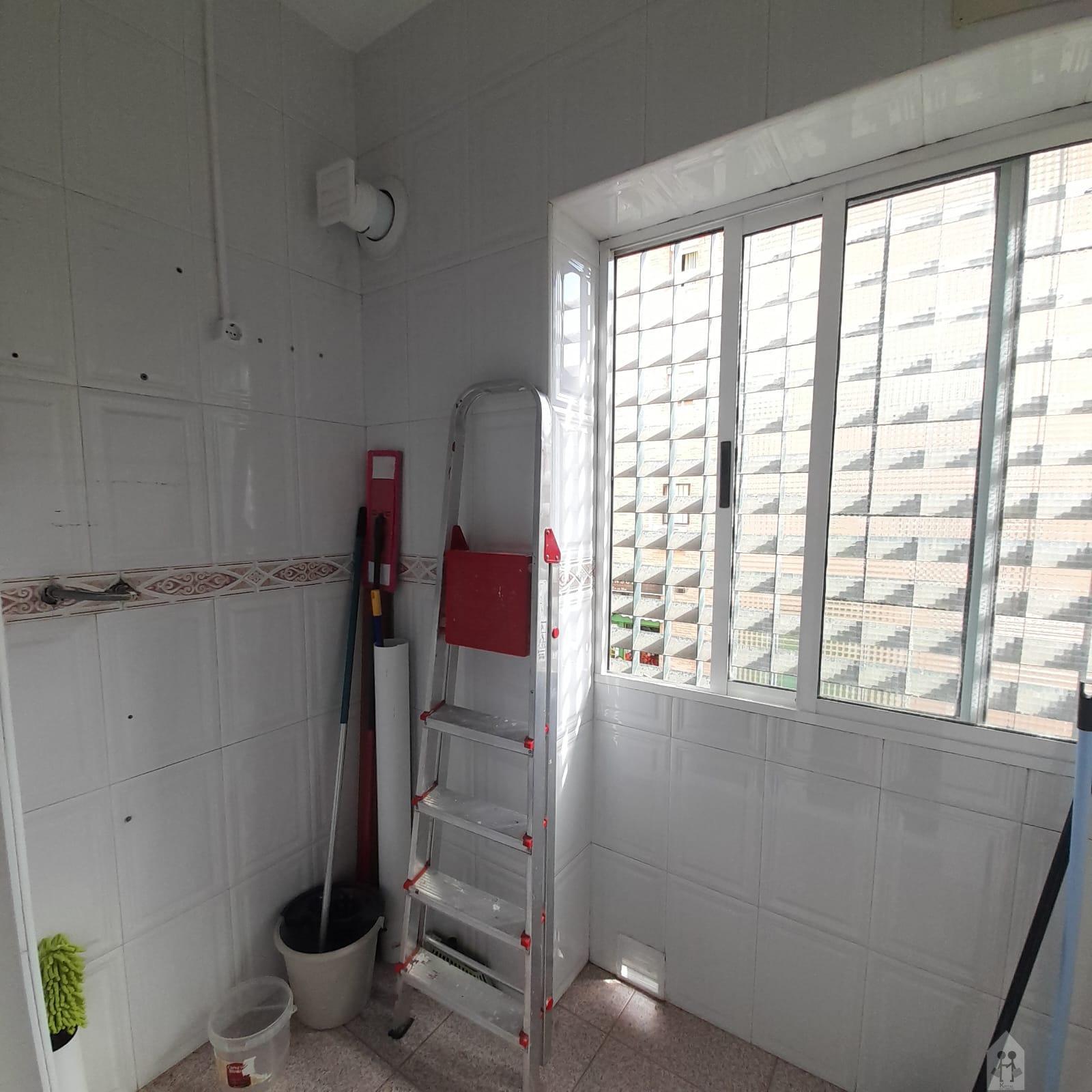 For sale of flat in Sevilla