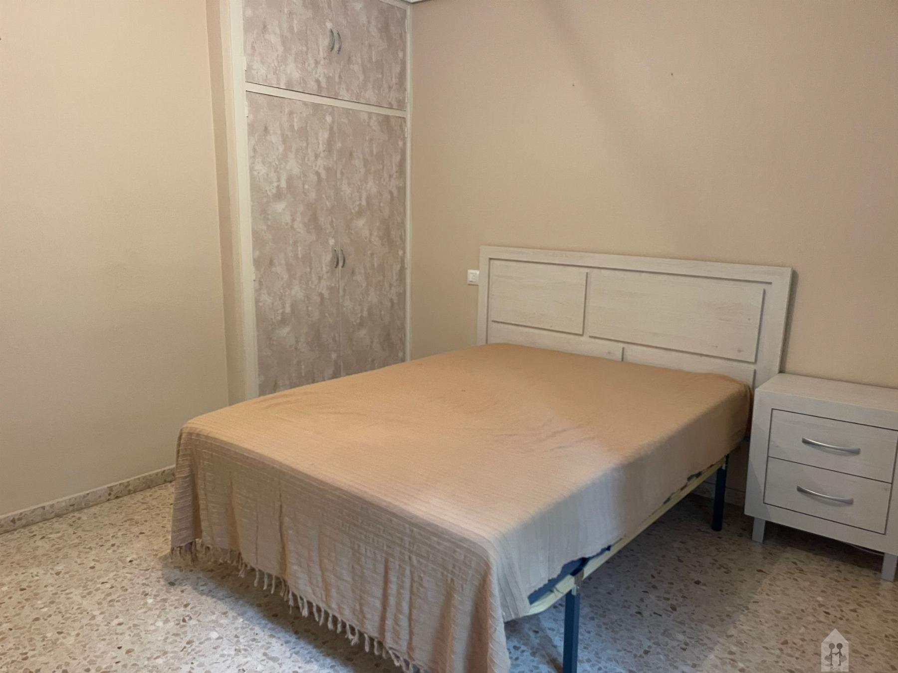 For sale of flat in Sevilla