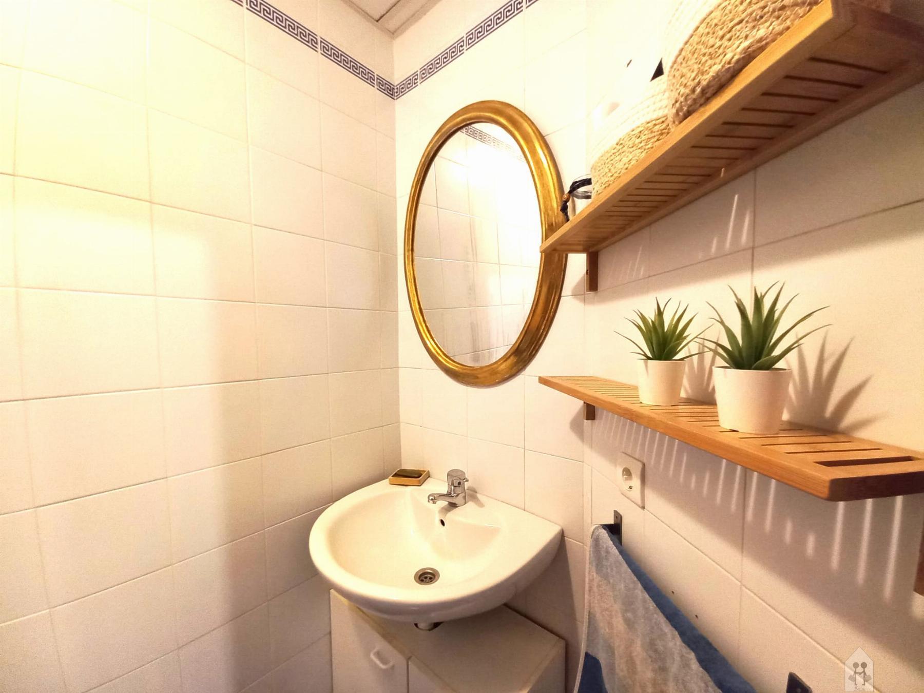 For sale of duplex in Tomares