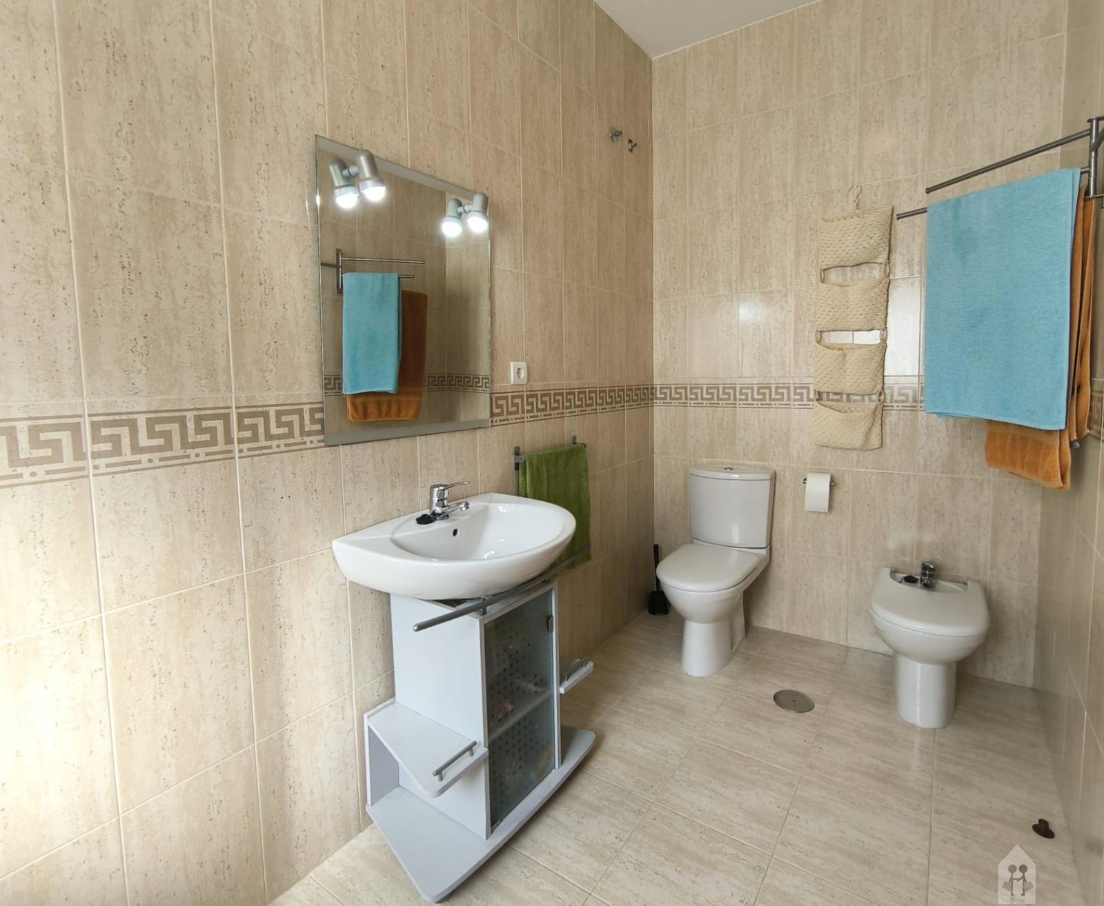 For sale of duplex in Tomares